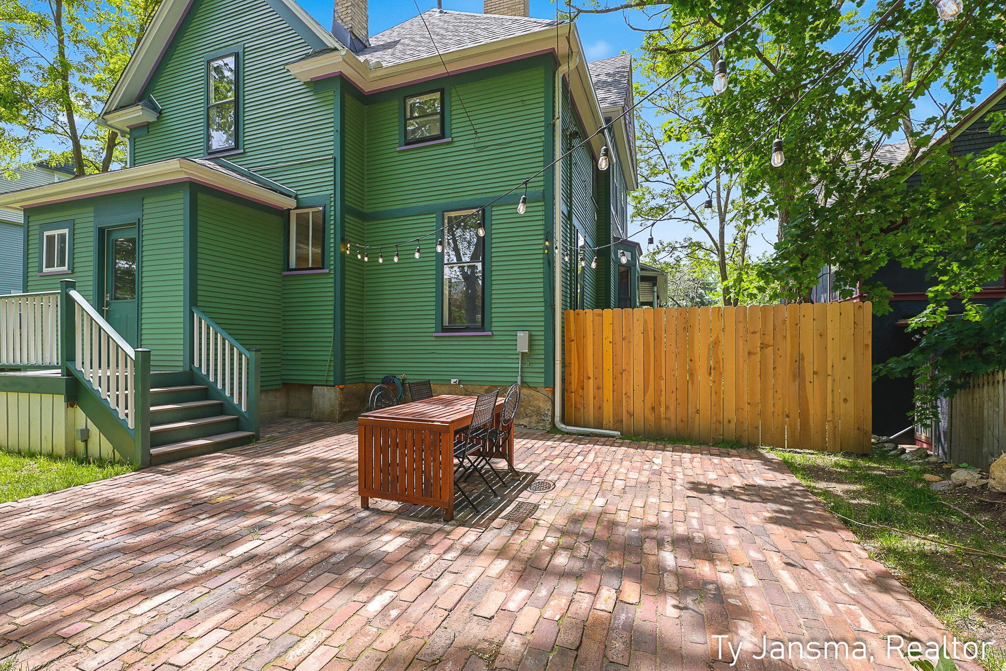624-628 Prospect Avenue SE Grand Rapids MI 49503