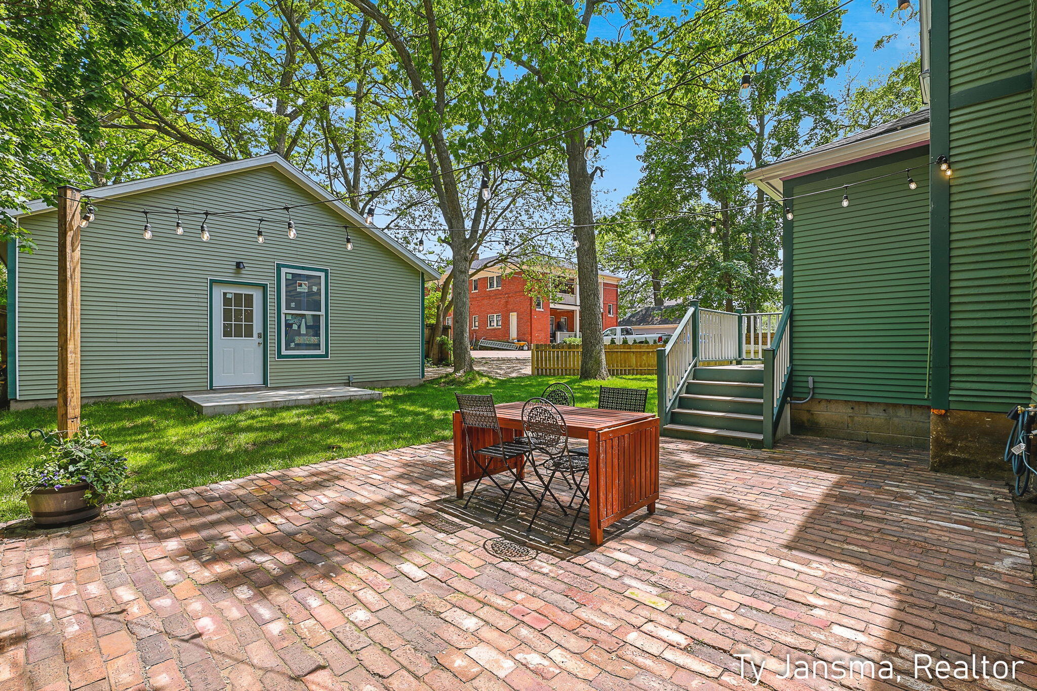 624-628 Prospect Avenue SE Grand Rapids MI 49503