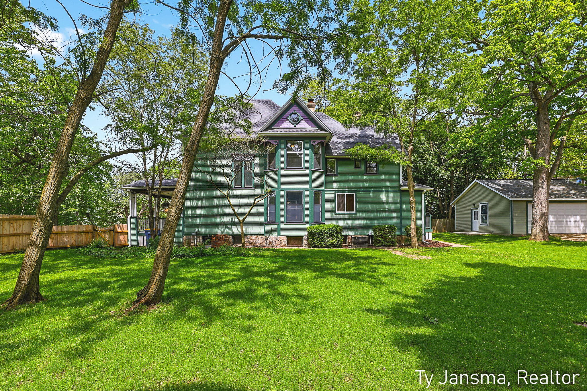 624-628 Prospect Avenue SE Grand Rapids MI 49503