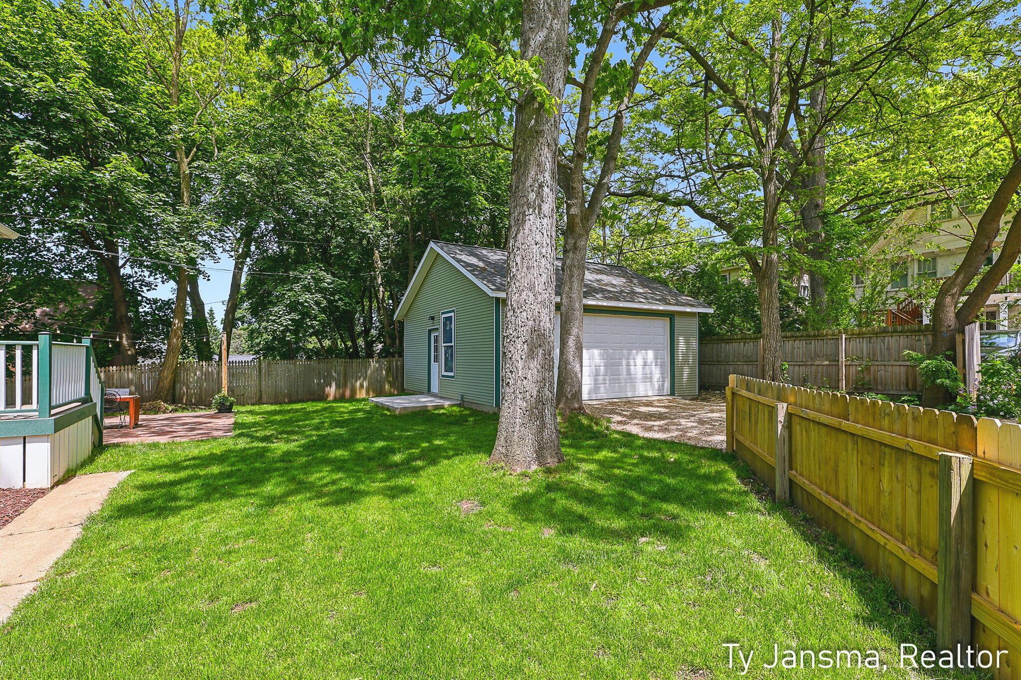 624-628 Prospect Avenue SE Grand Rapids MI 49503