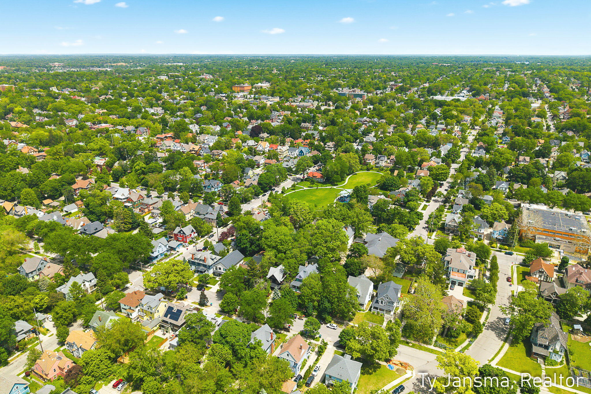 624-628 Prospect Avenue SE Grand Rapids MI 49503