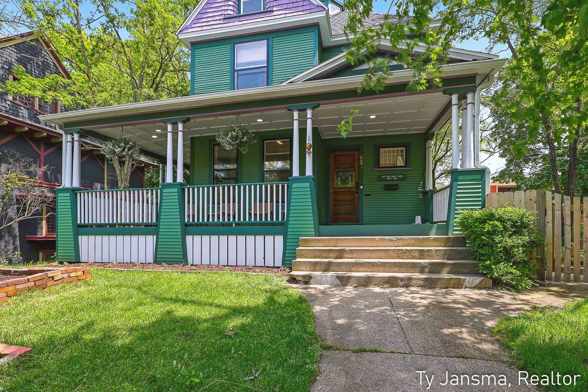 624-628 Prospect Avenue SE Grand Rapids MI 49503
