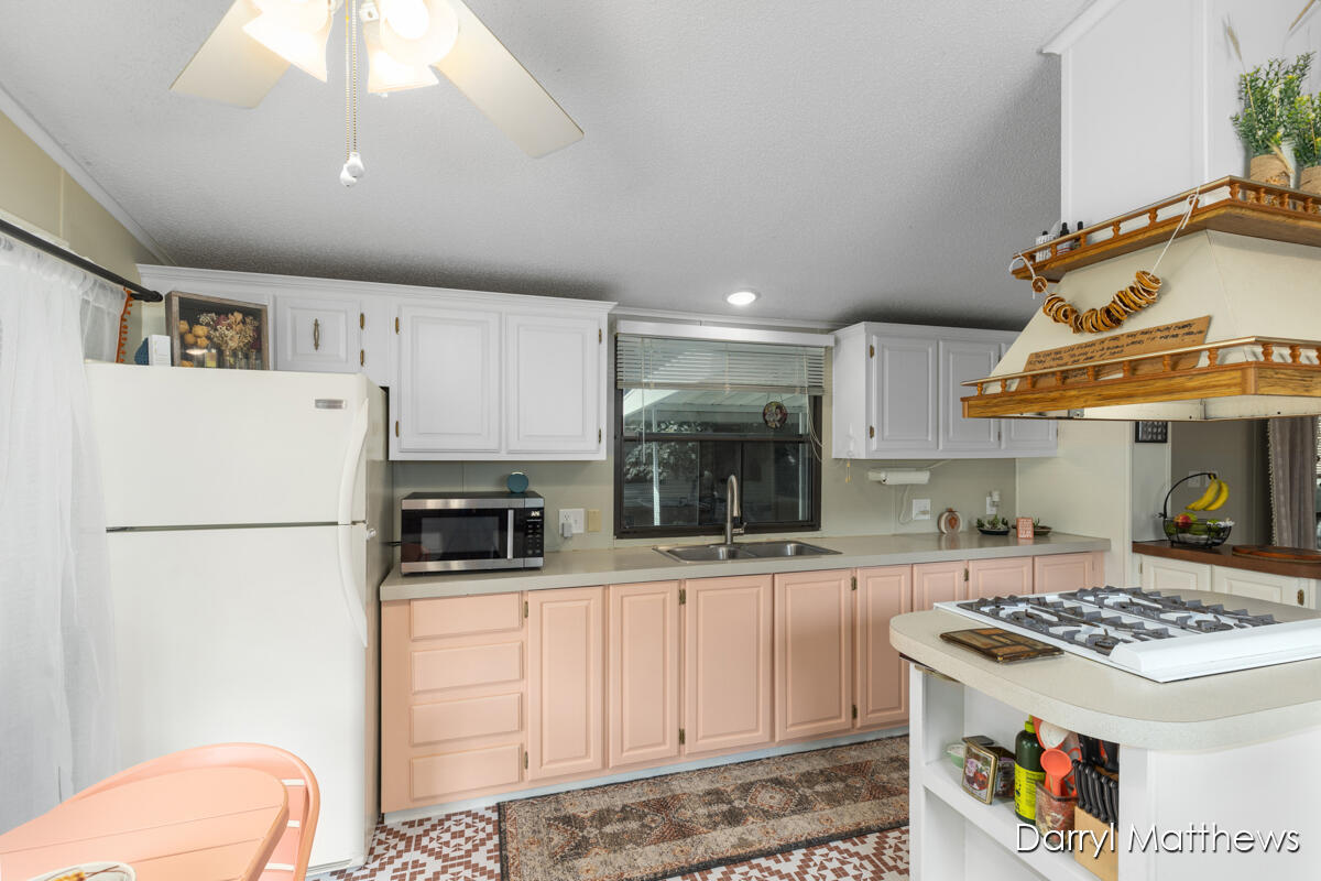 5772 Pinebrook Avenue SE Grand Rapids MI 49548