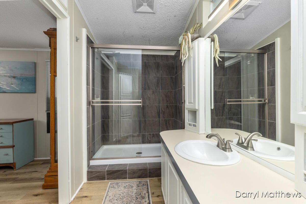 5772 Pinebrook Avenue SE Grand Rapids MI 49548