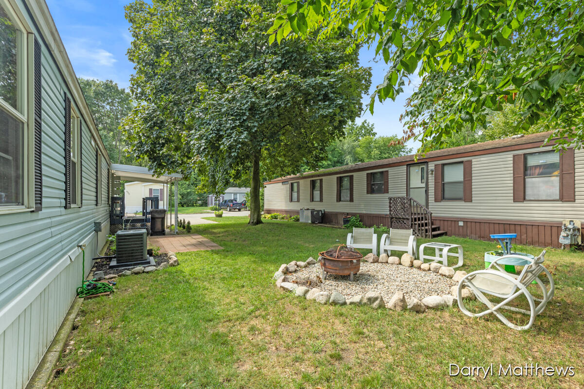 5772 Pinebrook Avenue SE Grand Rapids MI 49548