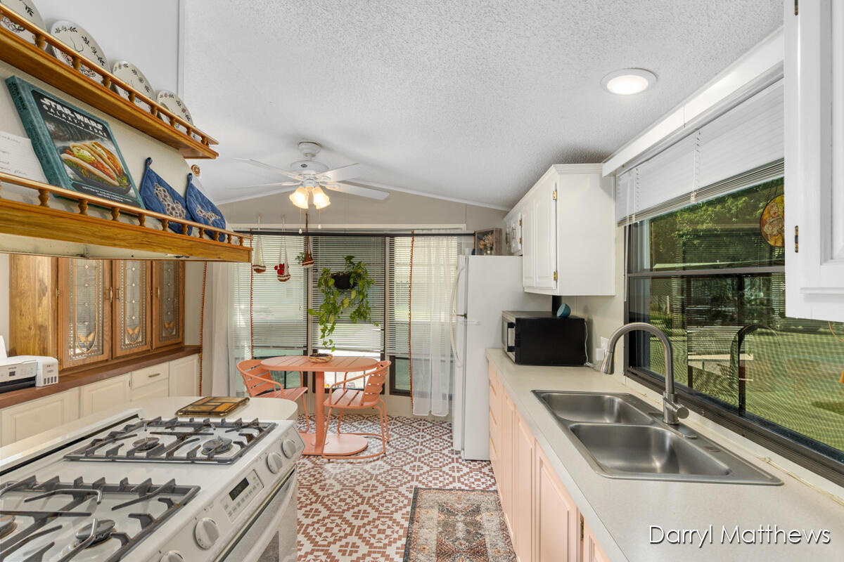 5772 Pinebrook Avenue SE Grand Rapids MI 49548