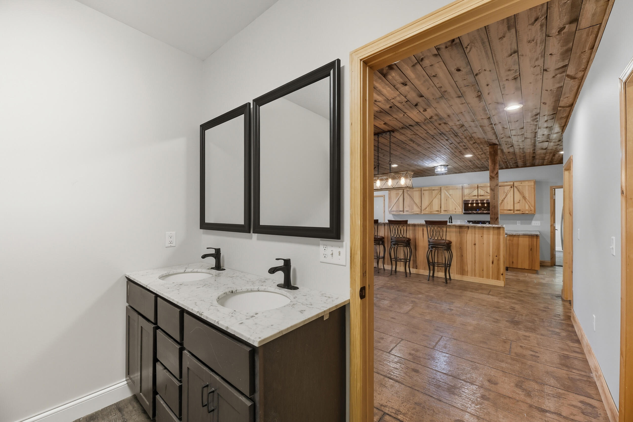 64778 Union Road Cassopolis MI 49031