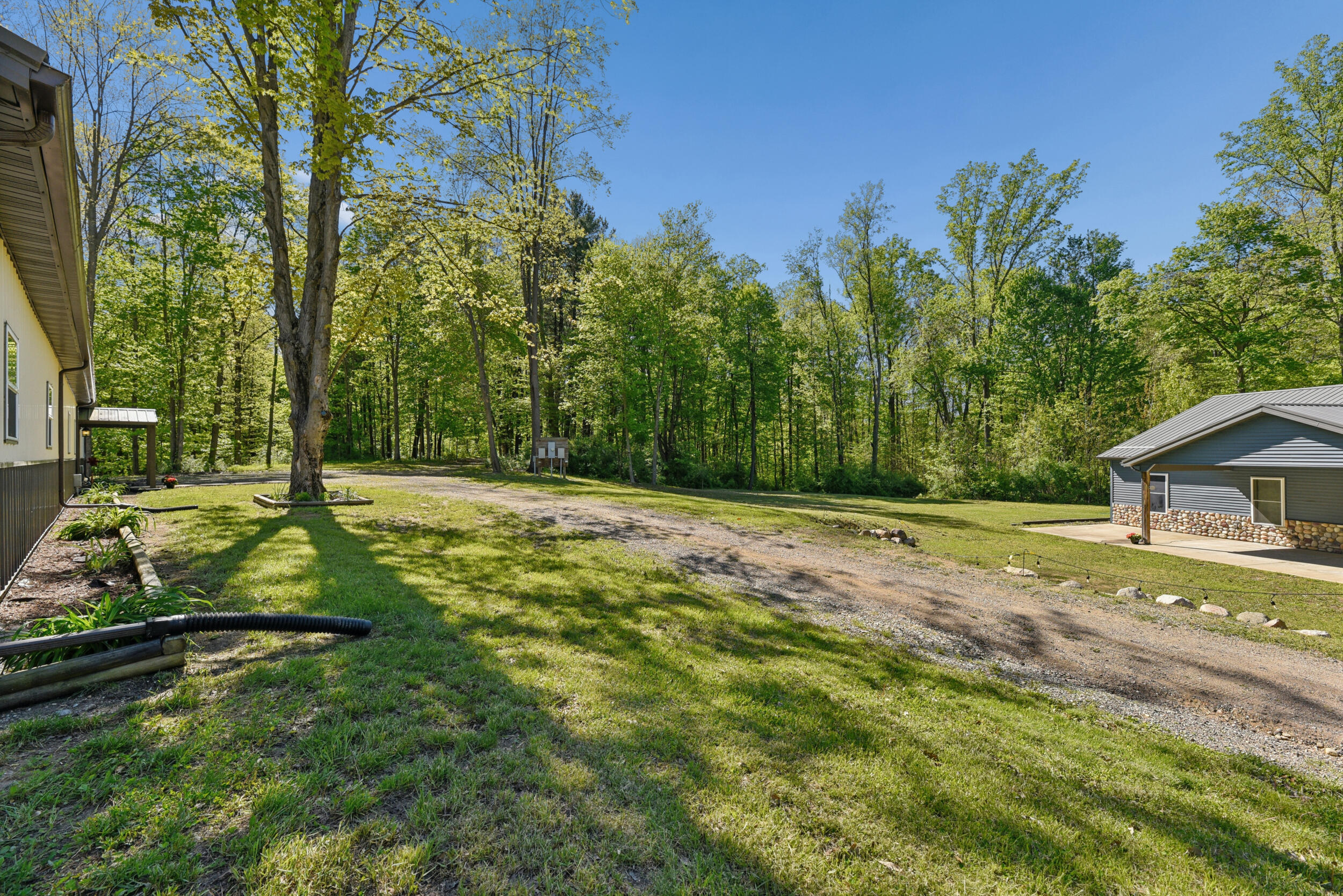 64778 Union Road Cassopolis MI 49031