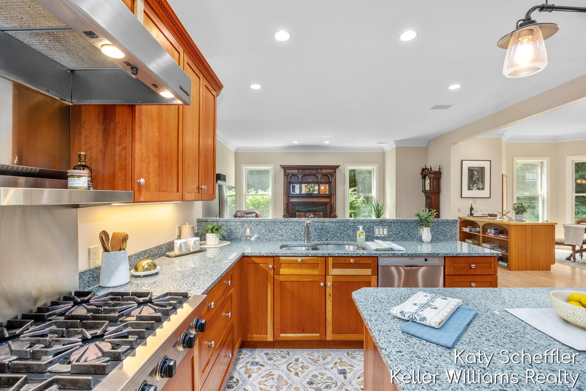 6157 Egypt Forest Road NE Rockford MI 49341