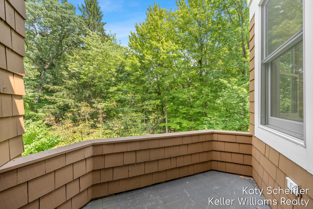 6157 Egypt Forest Road NE Rockford MI 49341