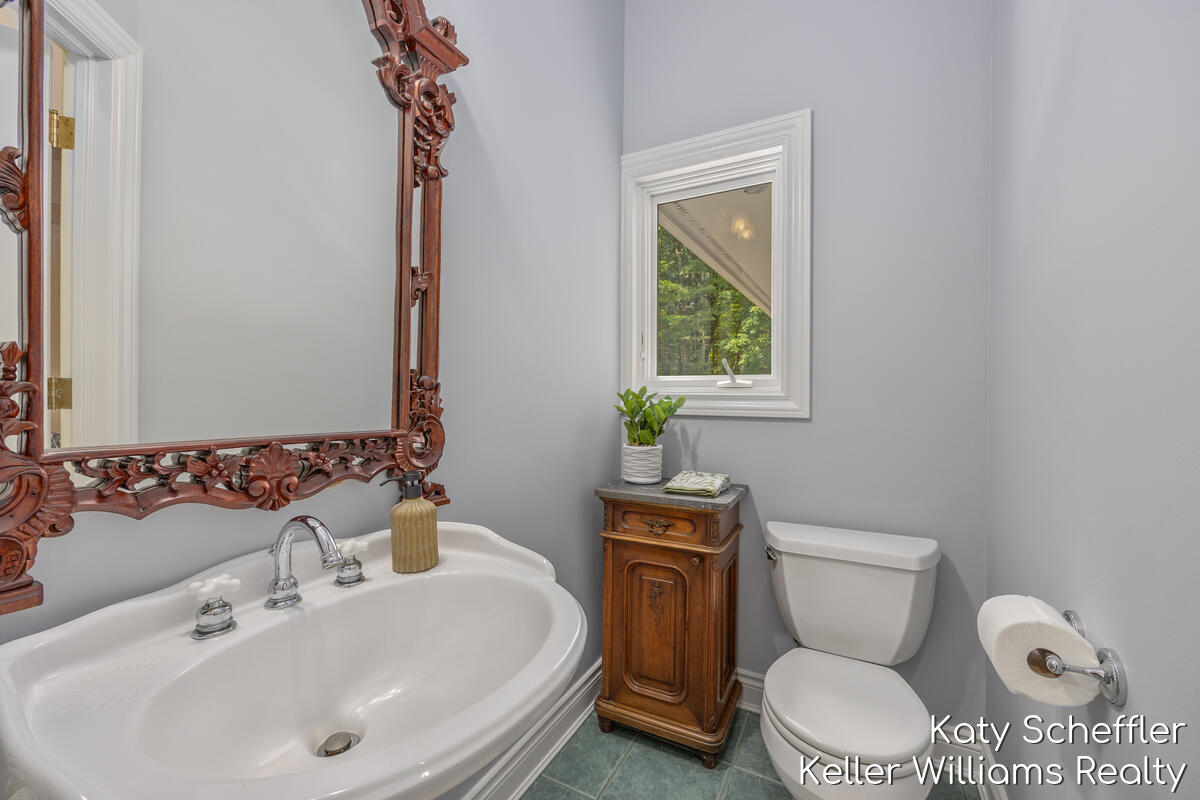 6157 Egypt Forest Road NE Rockford MI 49341