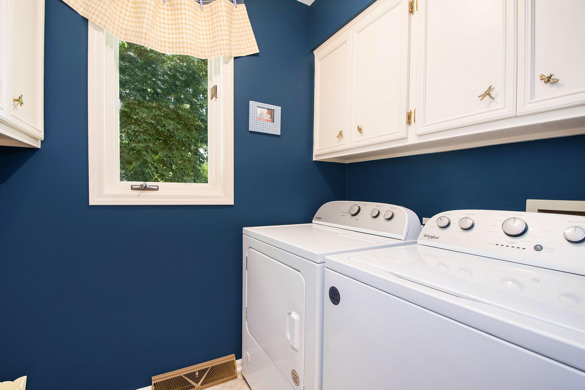 1410 Rothbury Drive NE Grand Rapids MI 49505