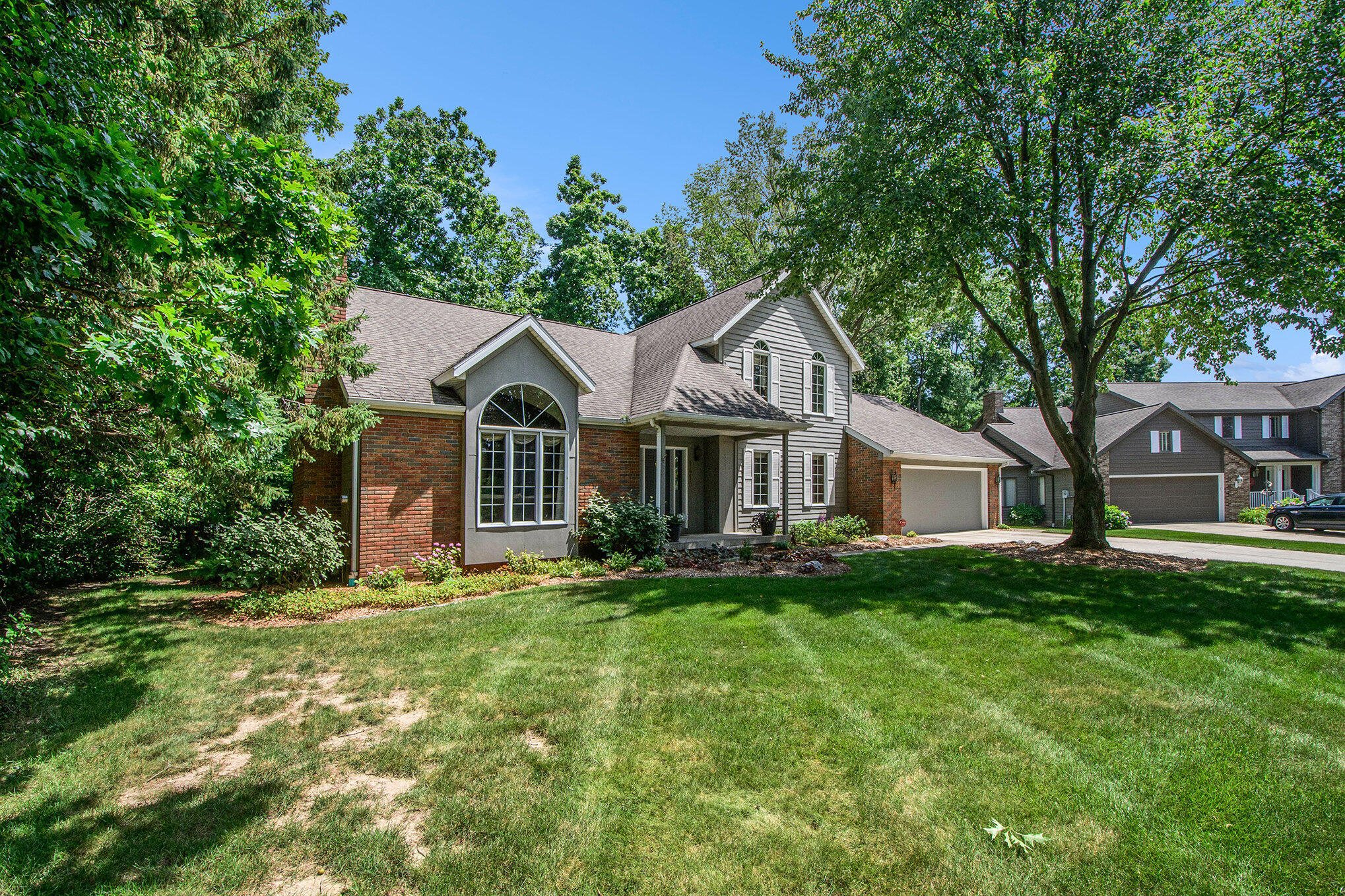 1410 Rothbury Drive NE Grand Rapids MI 49505