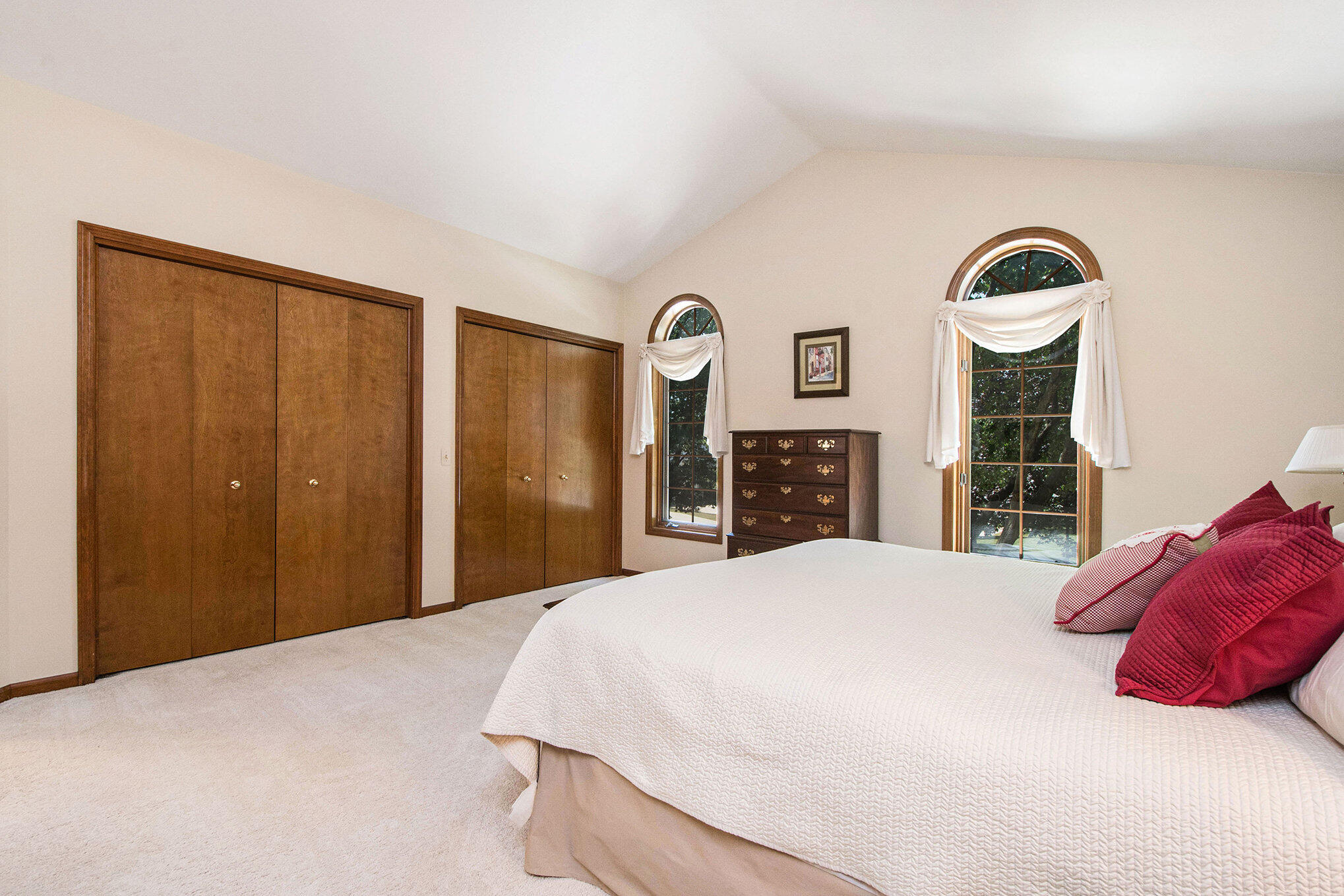 1410 Rothbury Drive NE Grand Rapids MI 49505