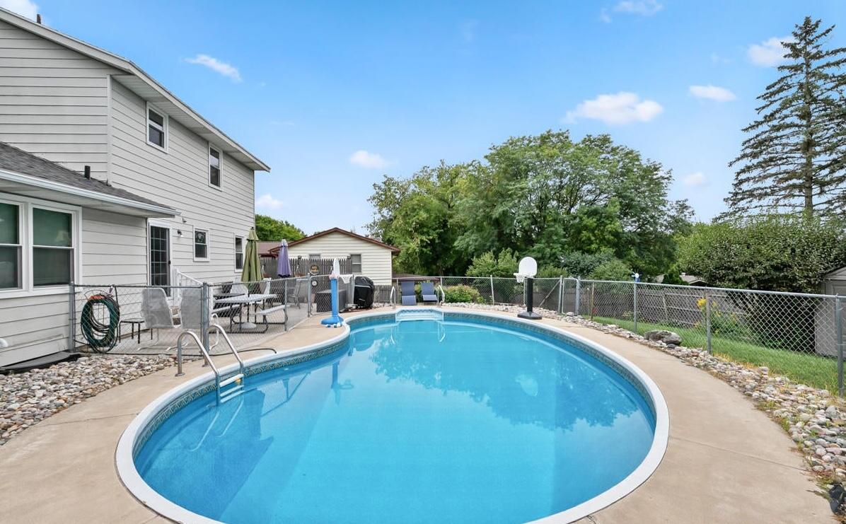 3041 Juneberry Avenue SE Grand Rapids MI 49508