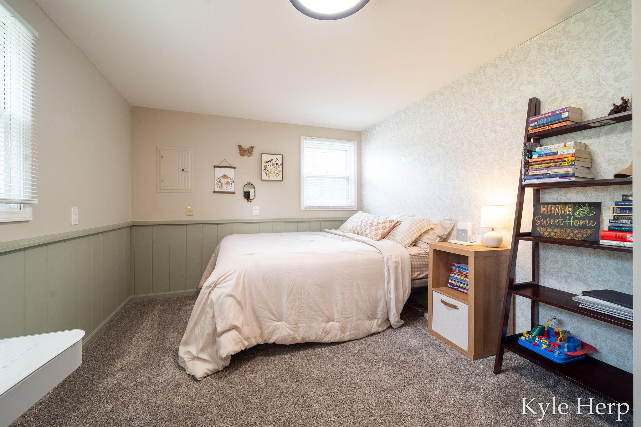 1038 Ferris Street NW Grand Rapids MI 49544