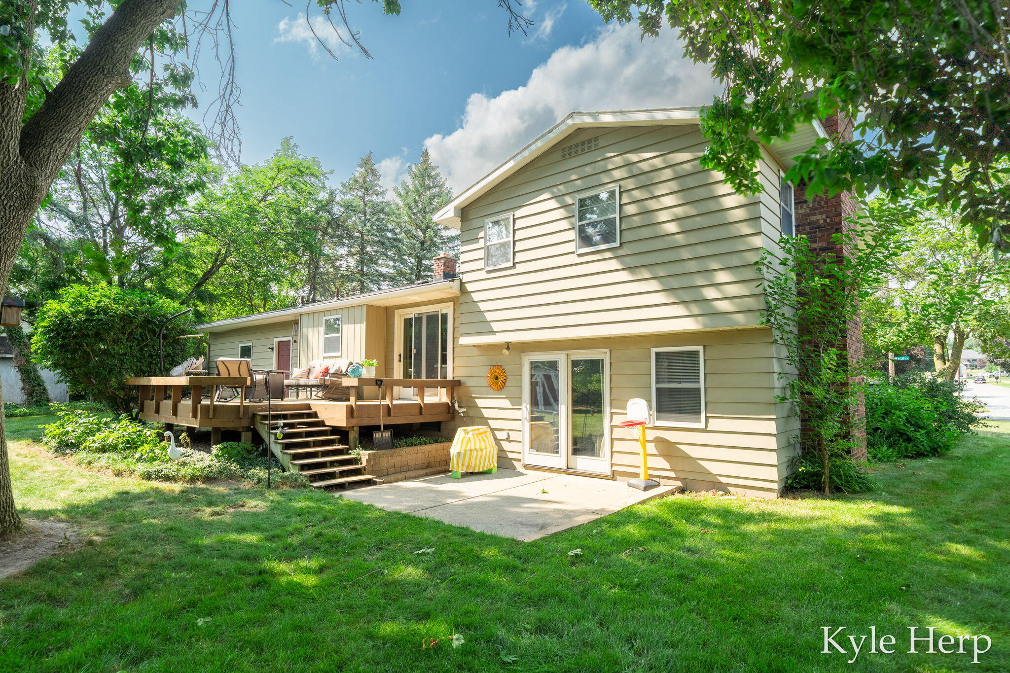 1038 Ferris Street NW Grand Rapids MI 49544