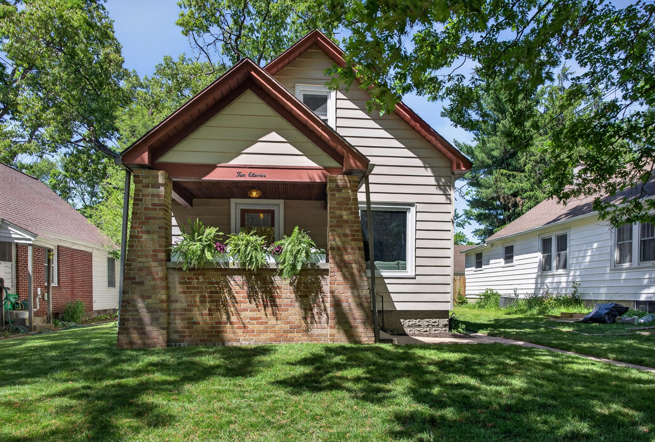 1011 Hoyt Street SE Grand Rapids MI 49507