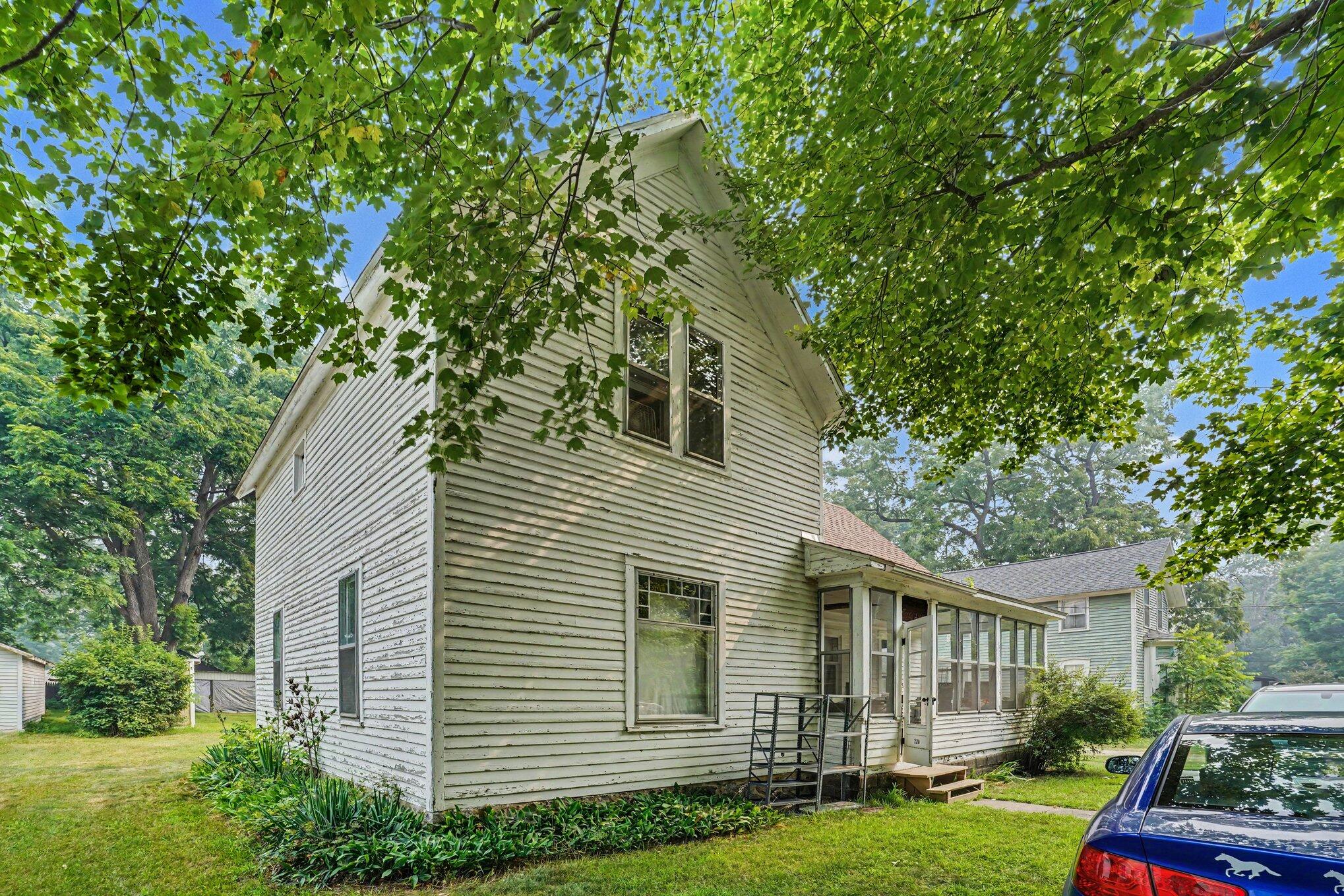 220 Cora Street Allegan MI 49010