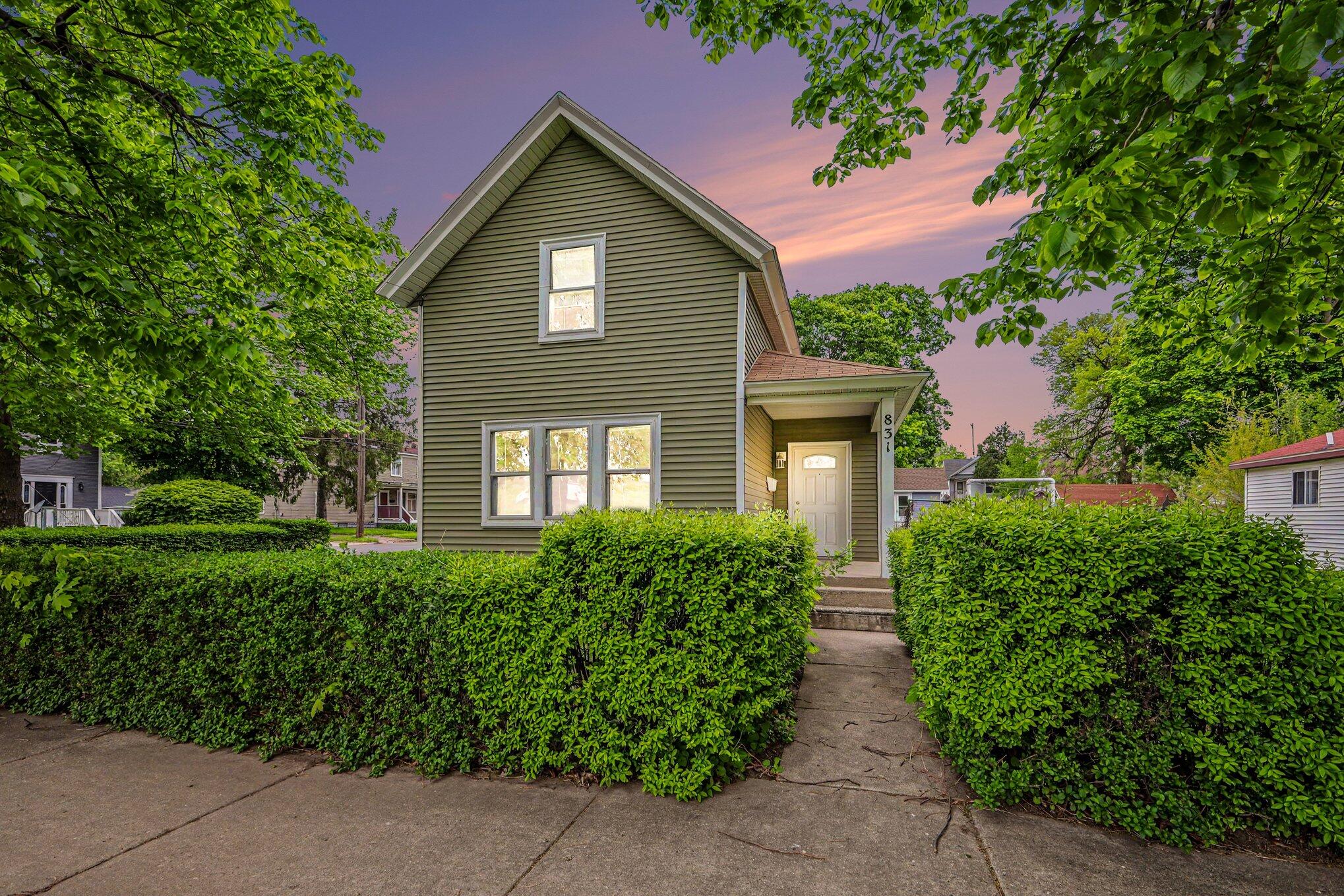831 NW Second Street NW Grand Rapids MI 49504
