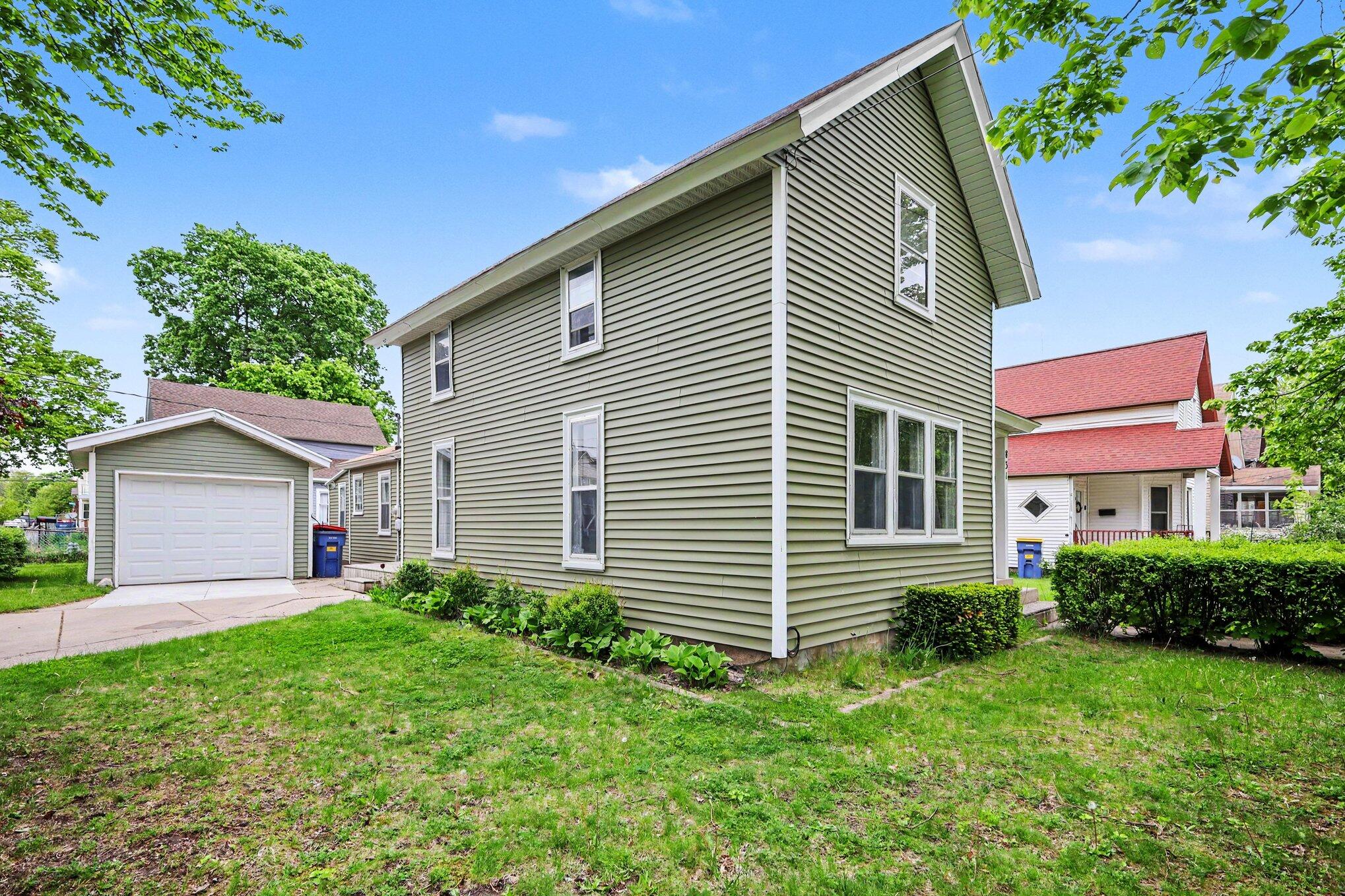 831 NW Second Street NW Grand Rapids MI 49504