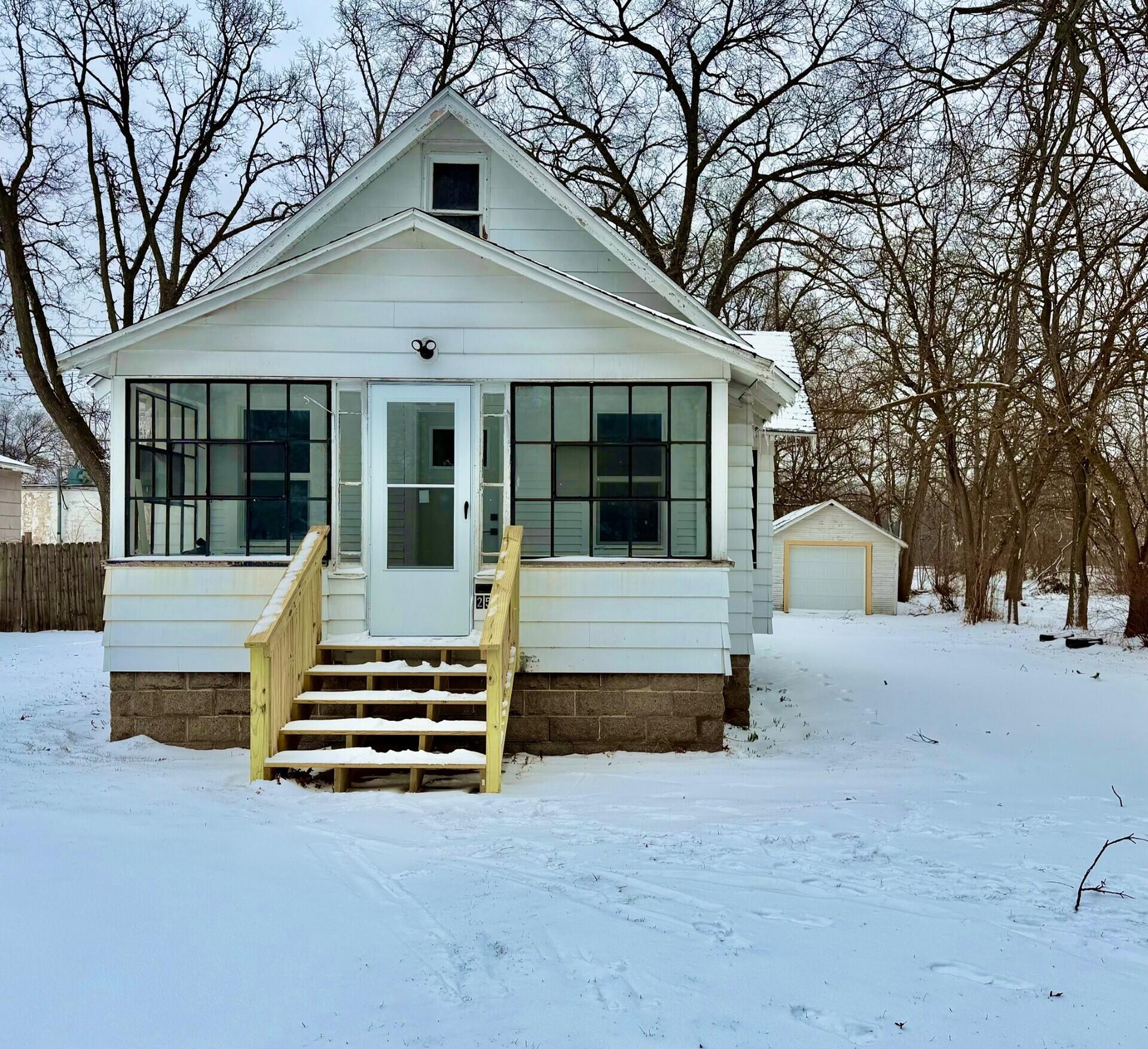 2508 8th Street Muskegon MI 49444