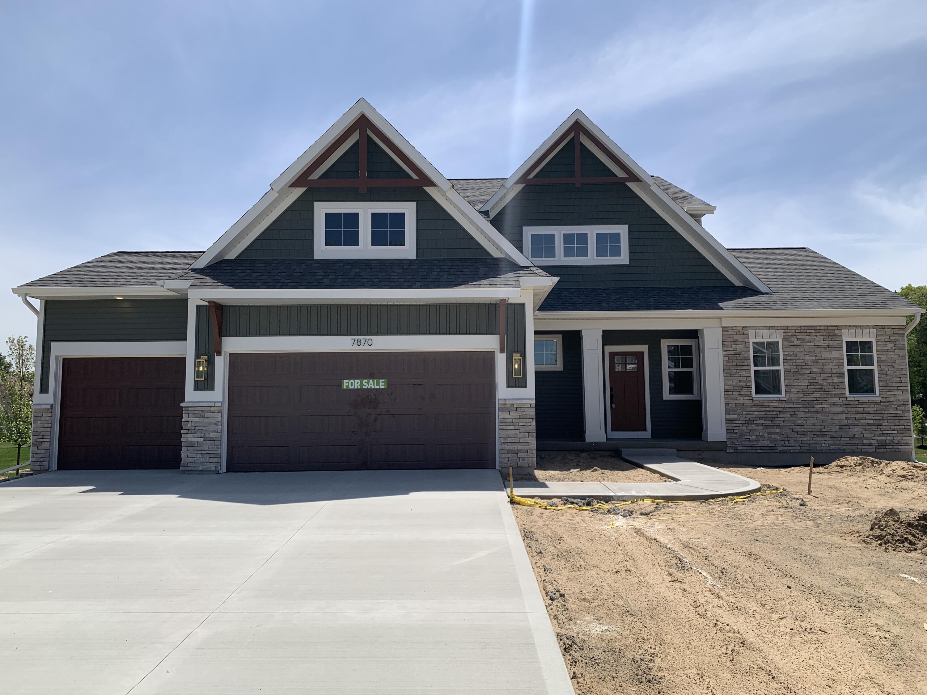 7870 Woodhurst Drive NE Rockford MI 49341