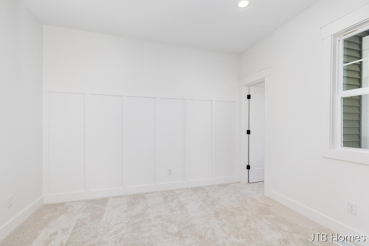 7870 Woodhurst Drive NE Rockford MI 49341