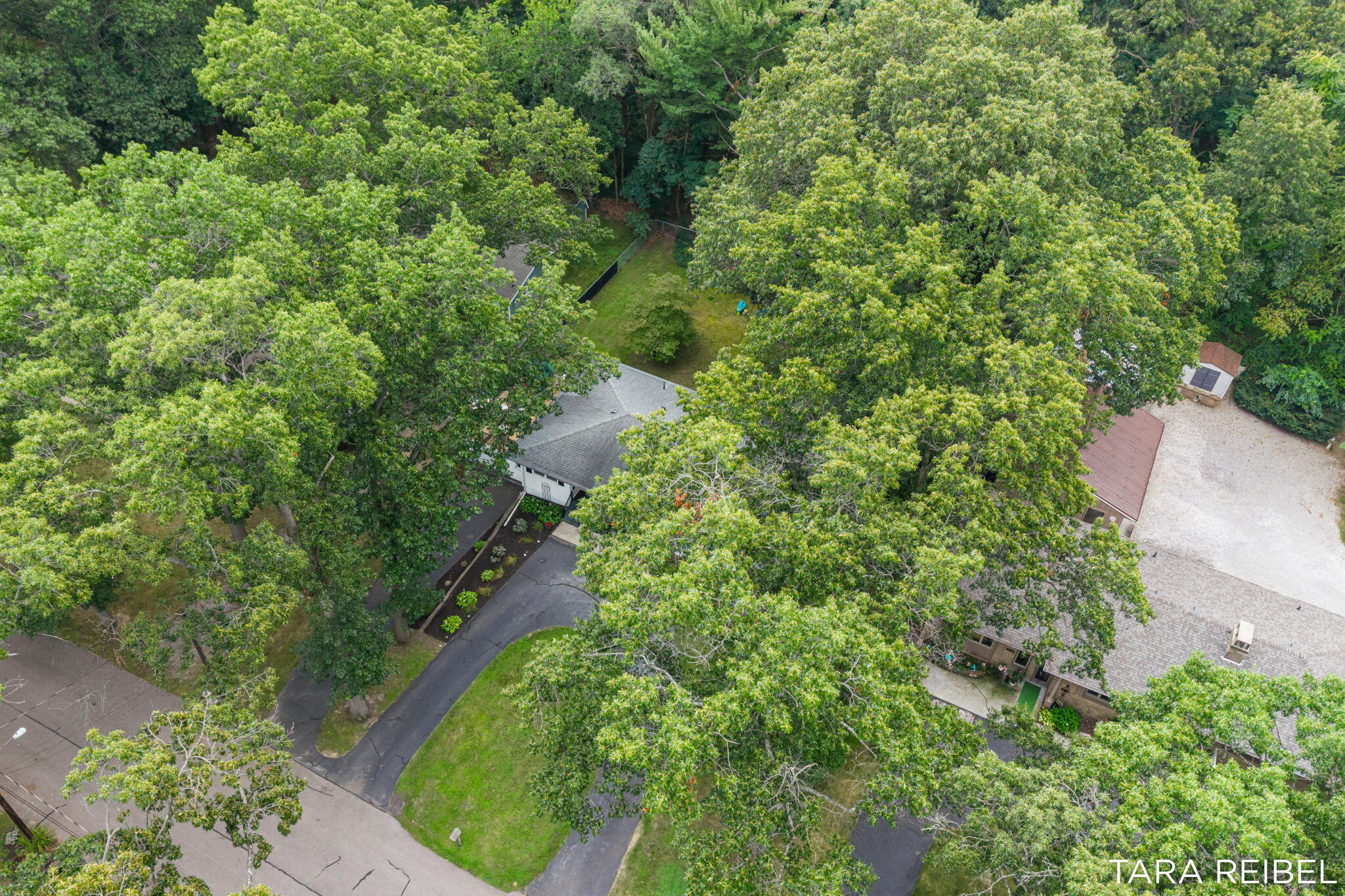 2750 Wildwood Lane Stevensville MI 49127