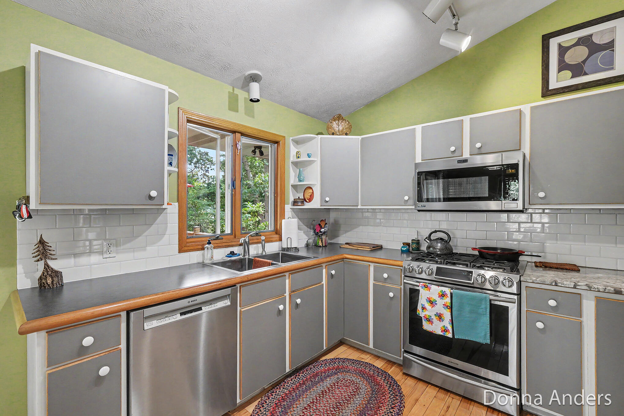 4872 Oakway Court NE Grand Rapids MI 49525