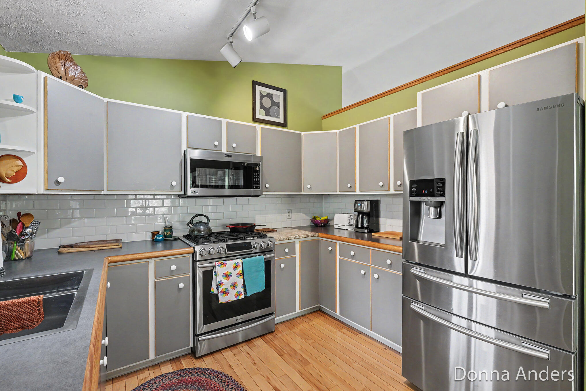 4872 Oakway Court NE Grand Rapids MI 49525