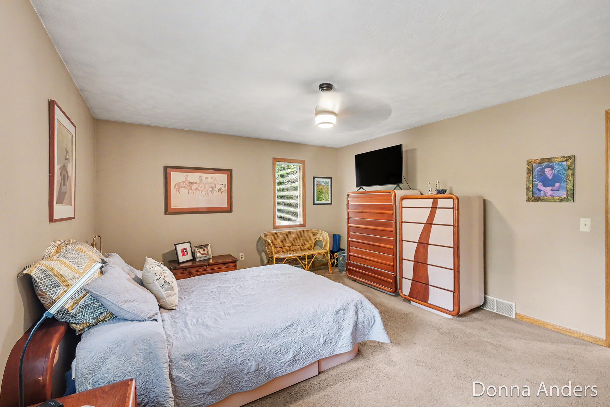 4872 Oakway Court NE Grand Rapids MI 49525