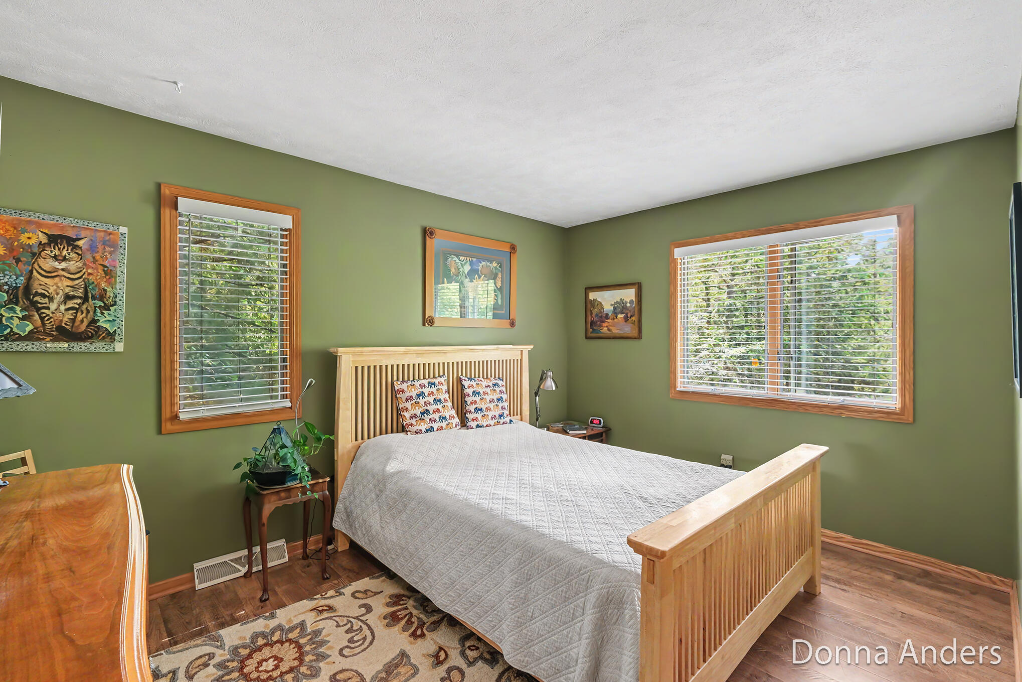 4872 Oakway Court NE Grand Rapids MI 49525