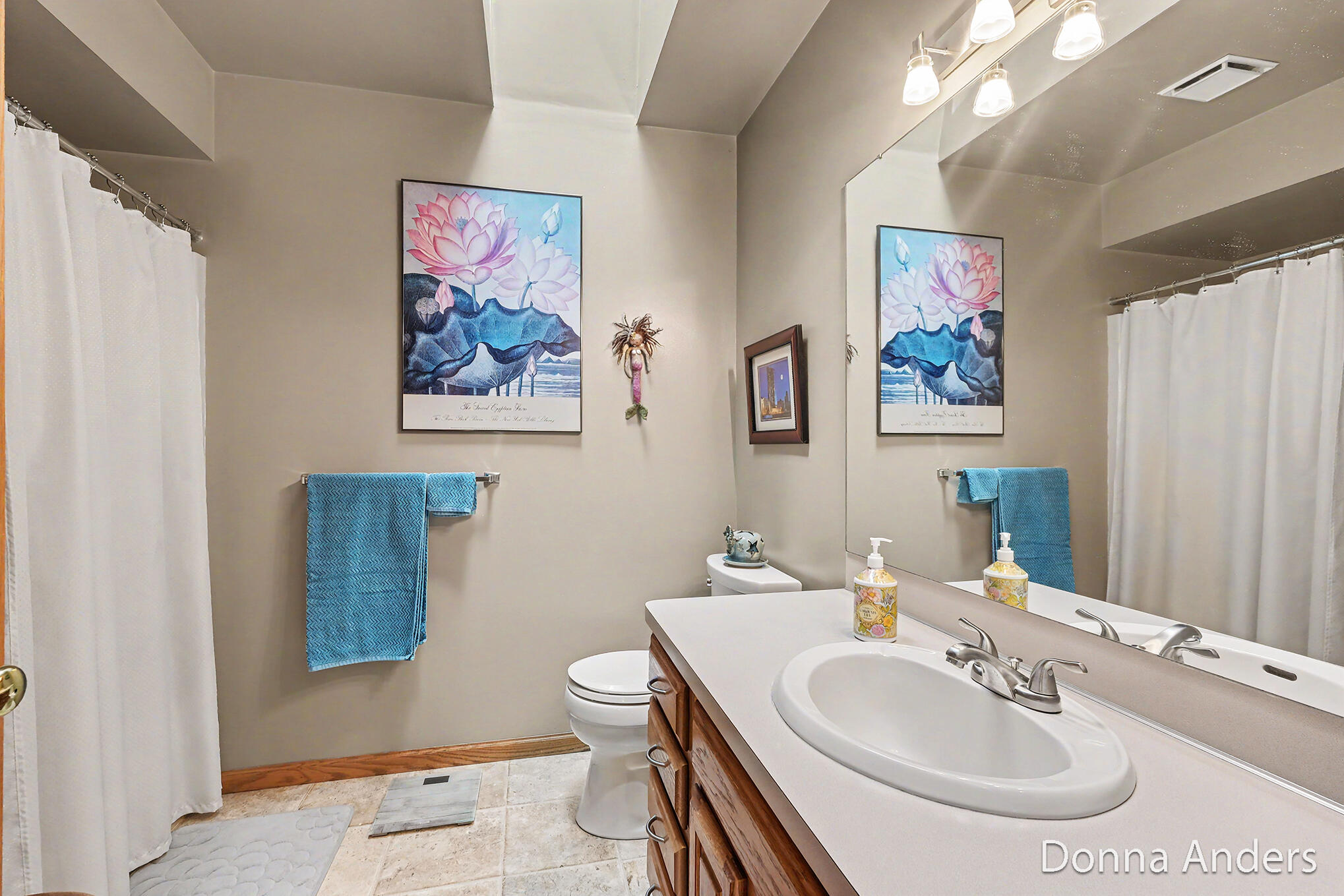 4872 Oakway Court NE Grand Rapids MI 49525