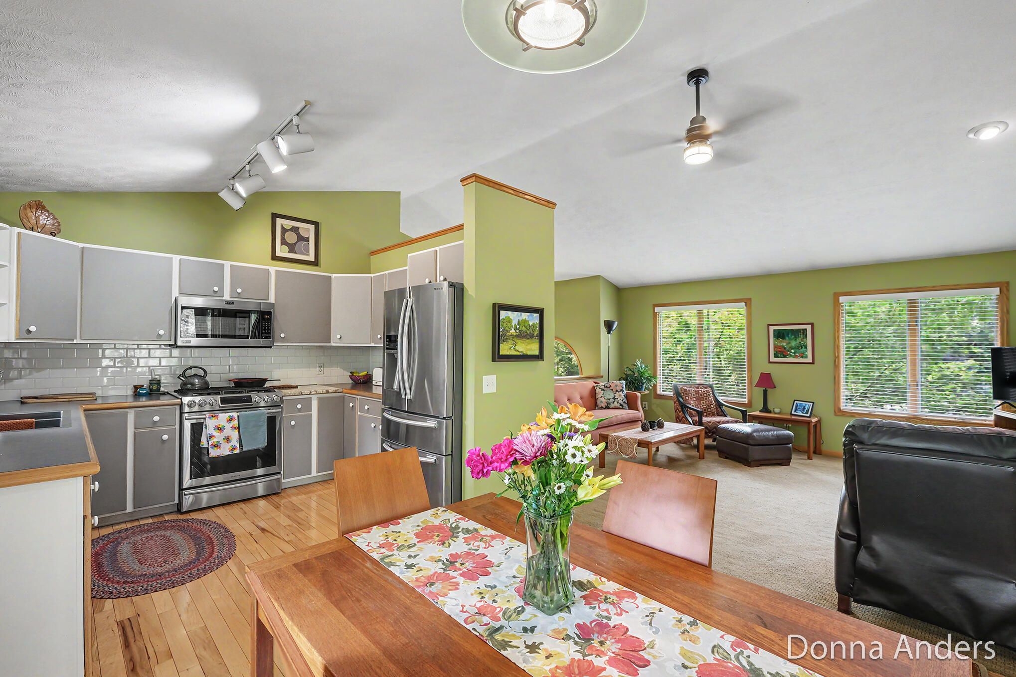 4872 Oakway Court NE Grand Rapids MI 49525