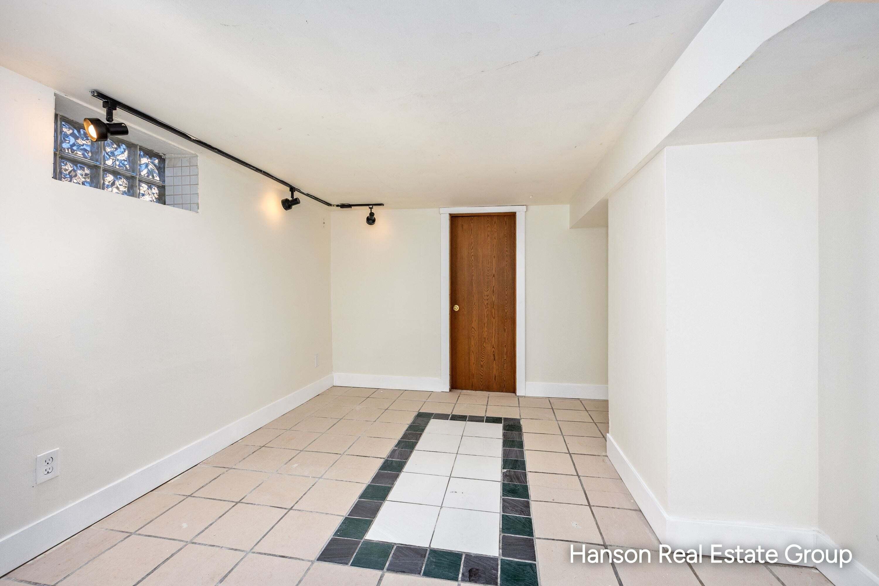 1413 Kingsley Street Muskegon MI 49442