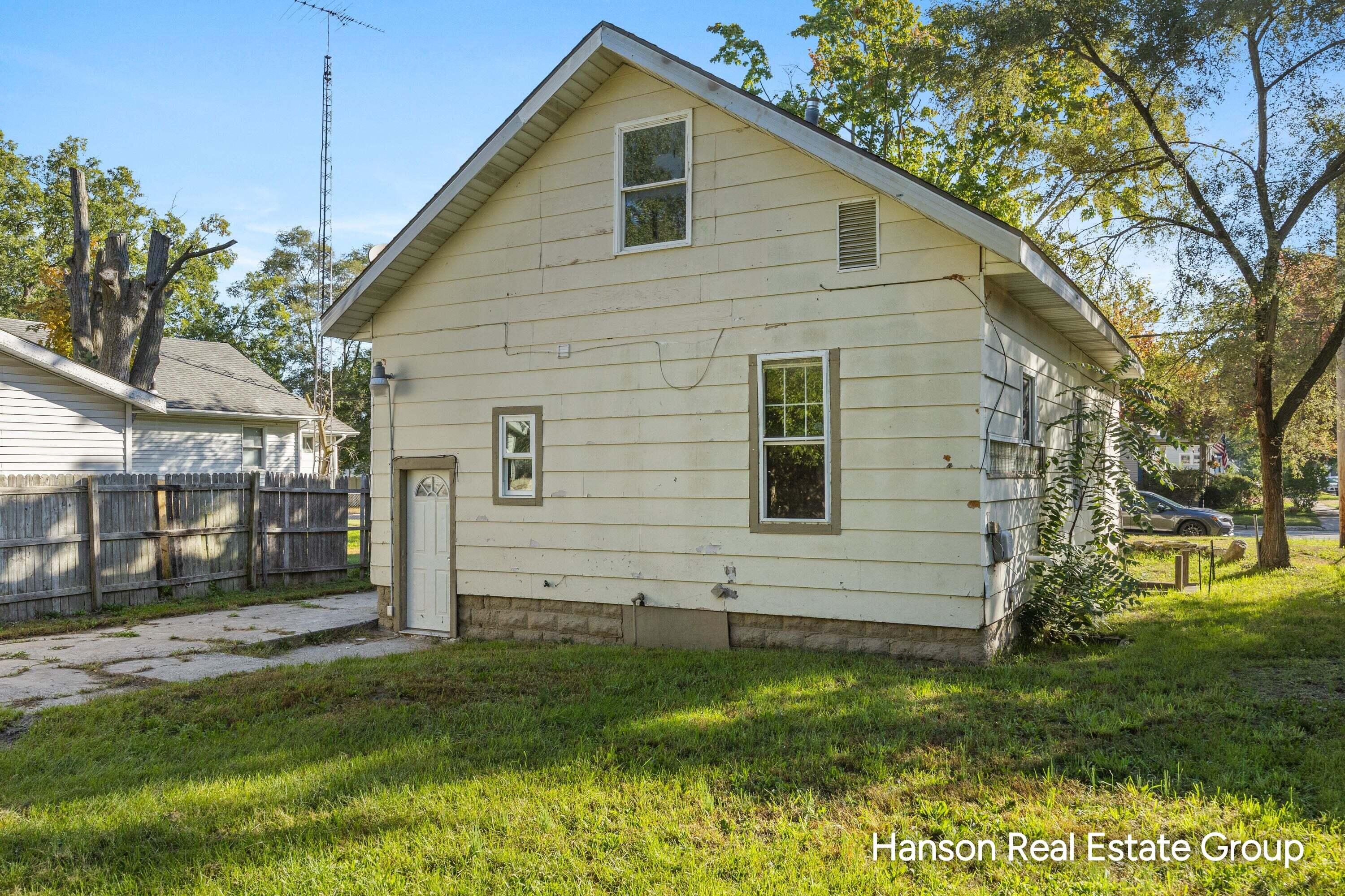 1413 Kingsley Street Muskegon MI 49442