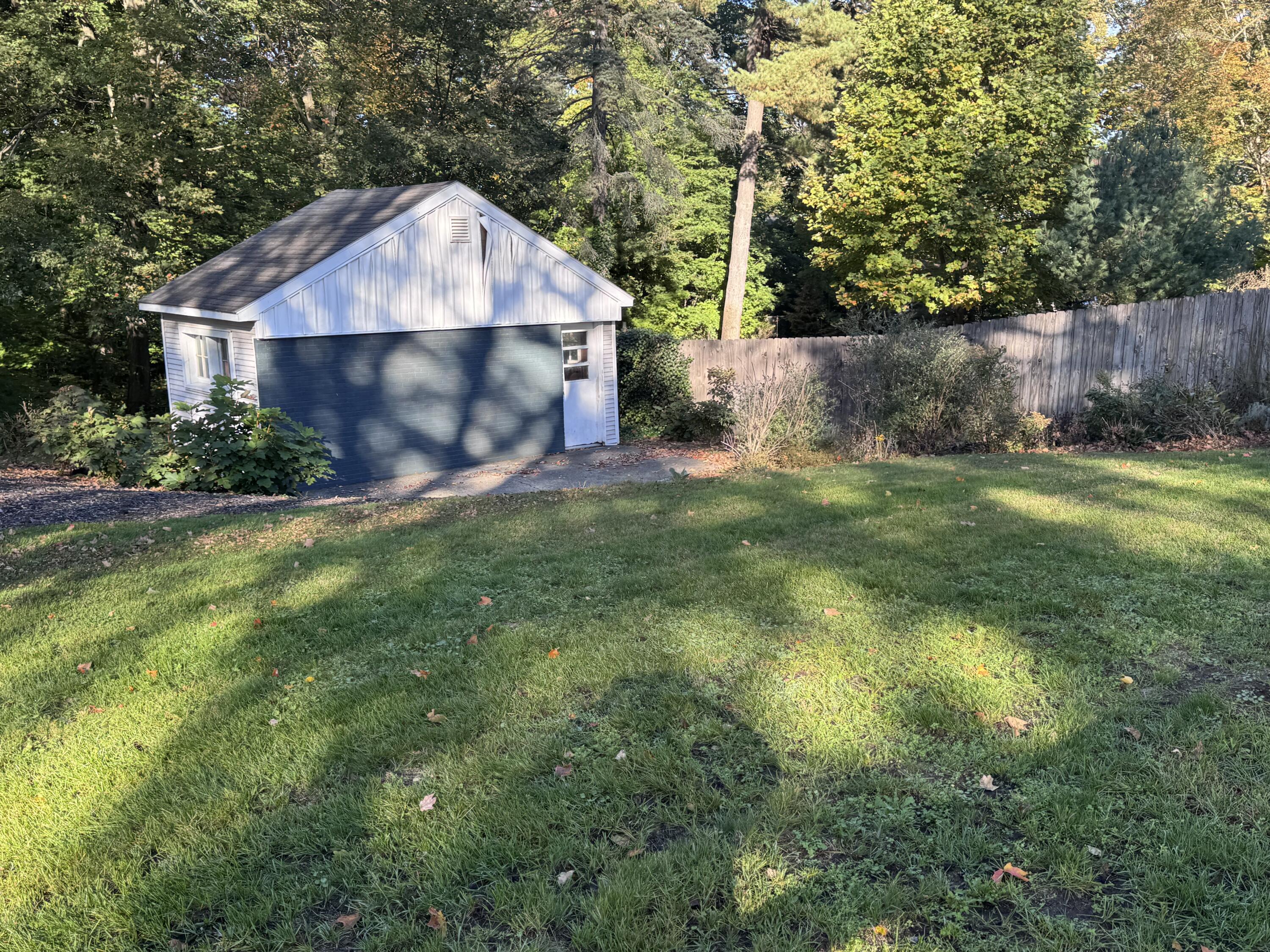 610 S 160th Avenue Holland MI 49423