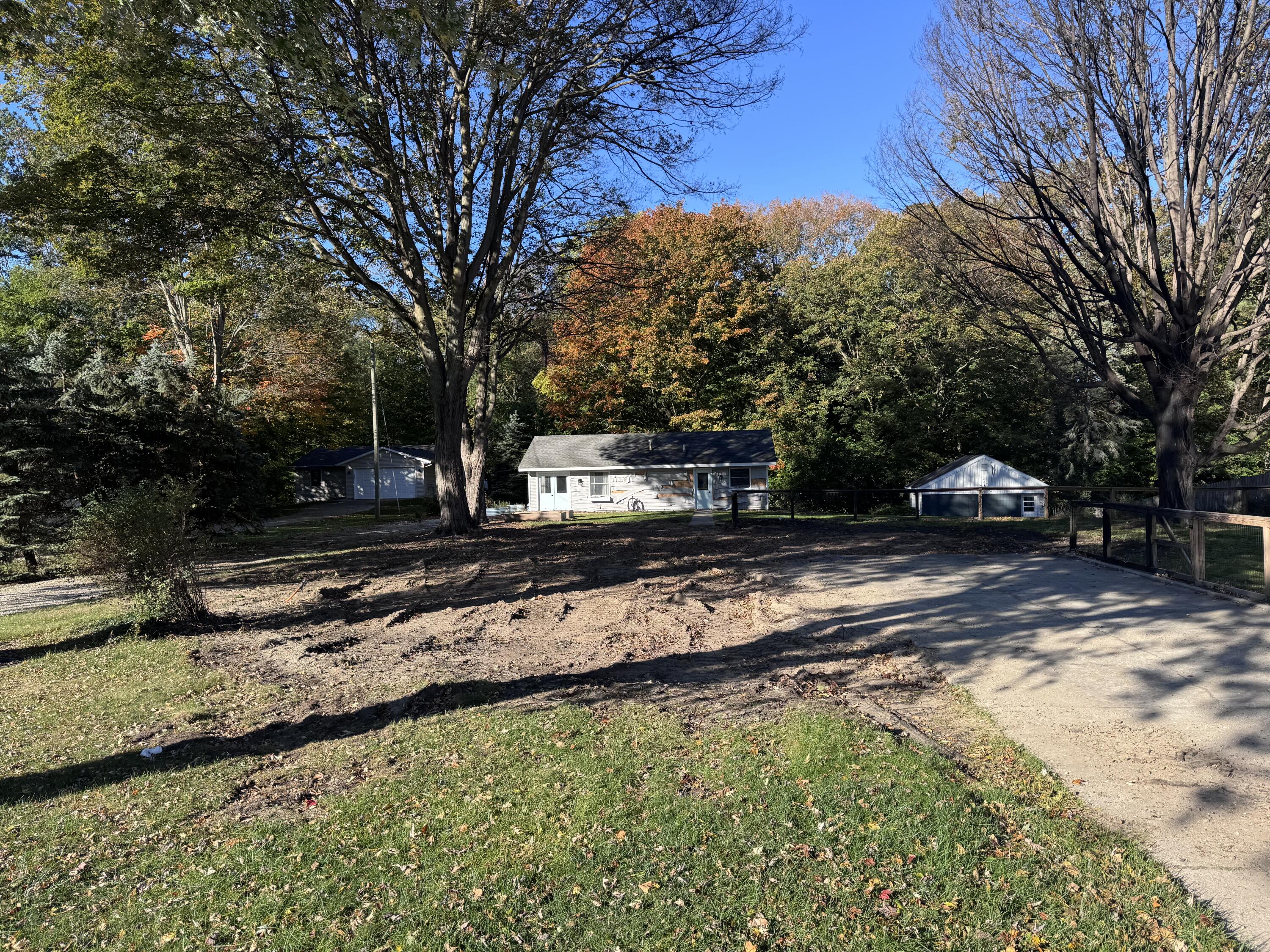 610 S 160th Avenue Holland MI 49423