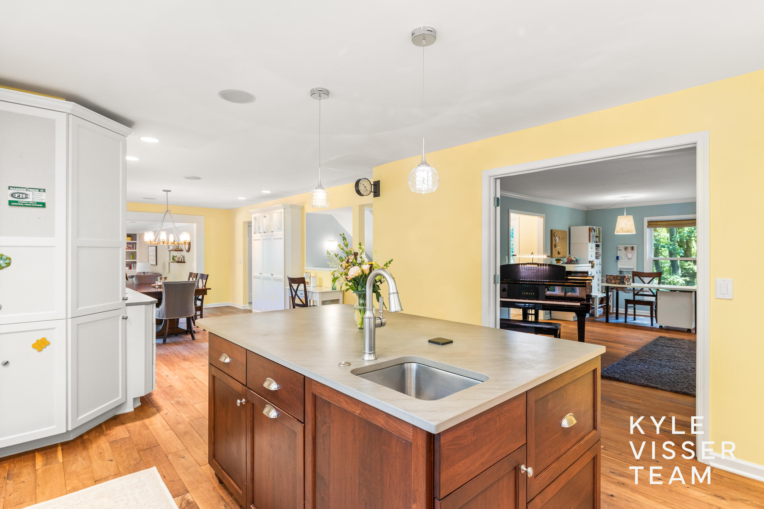 6728 Gleneagles Drive SE Grand Rapids MI 49546