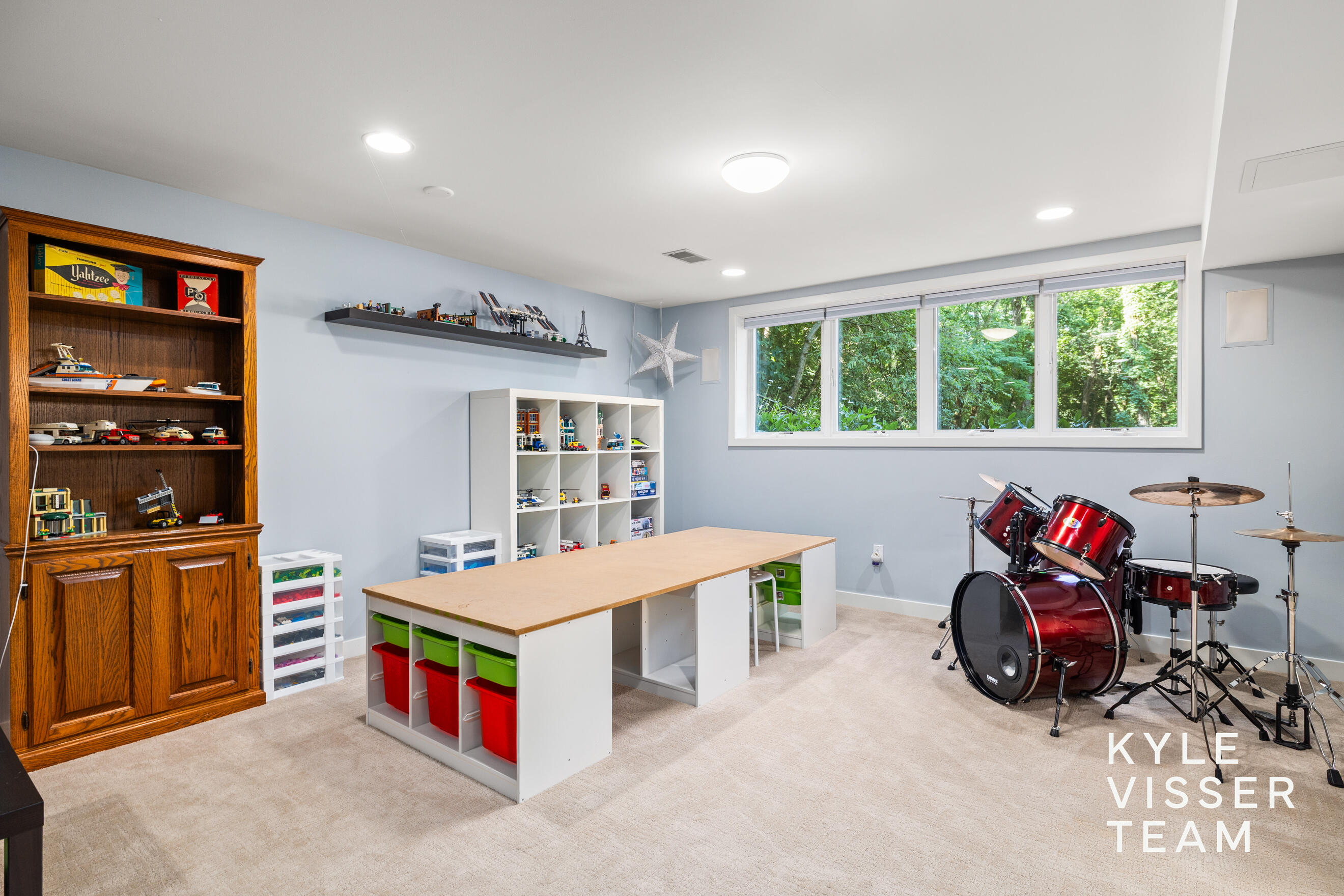 6728 Gleneagles Drive SE Grand Rapids MI 49546