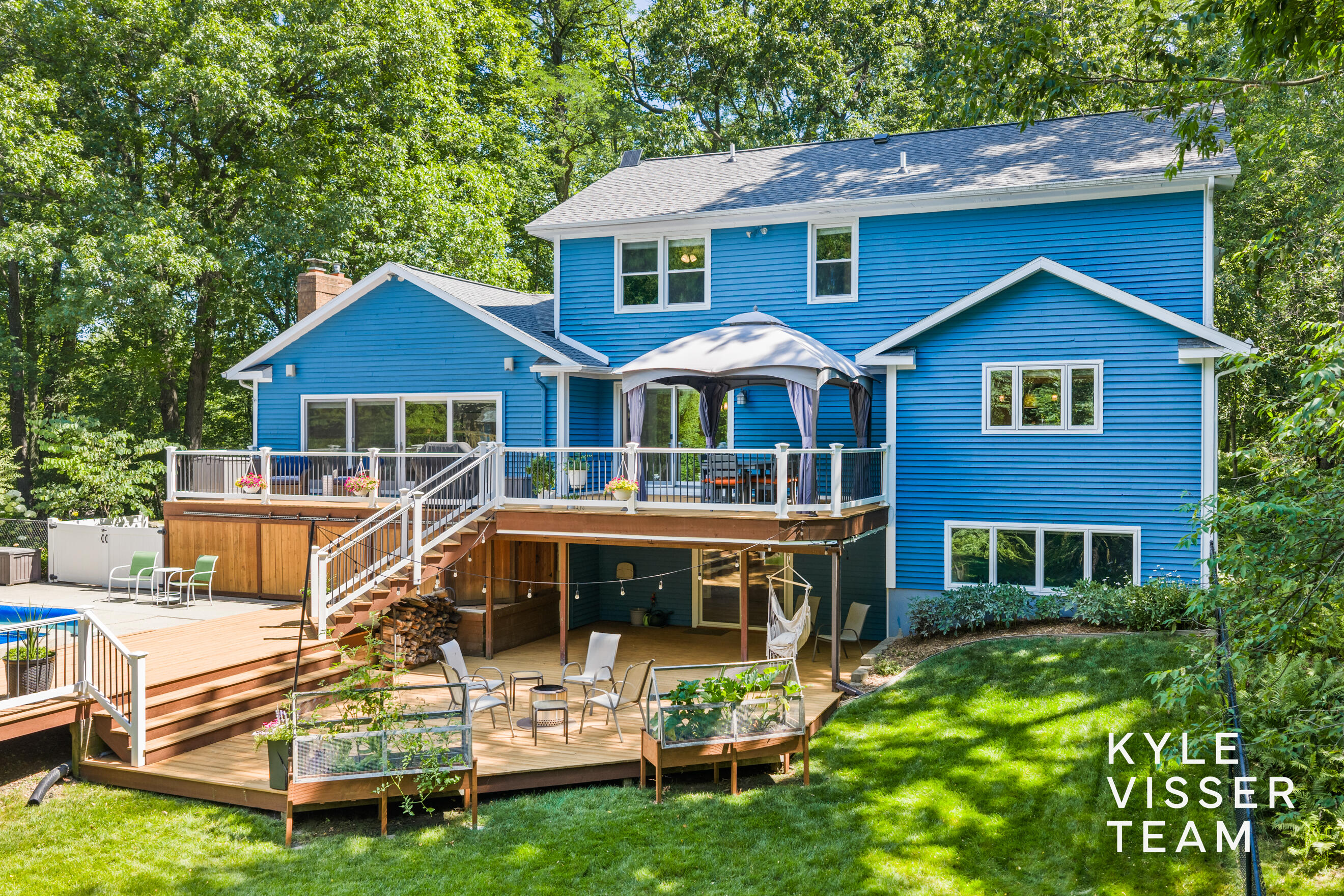 6728 Gleneagles Drive SE Grand Rapids MI 49546