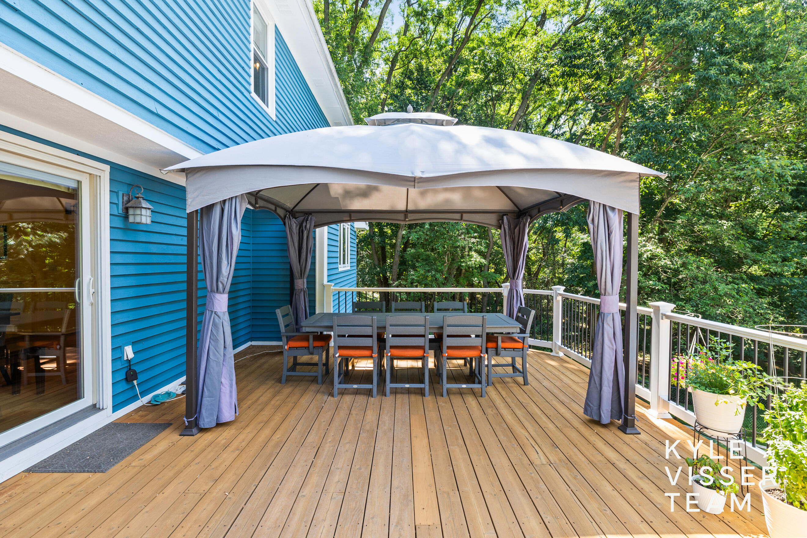 6728 Gleneagles Drive SE Grand Rapids MI 49546