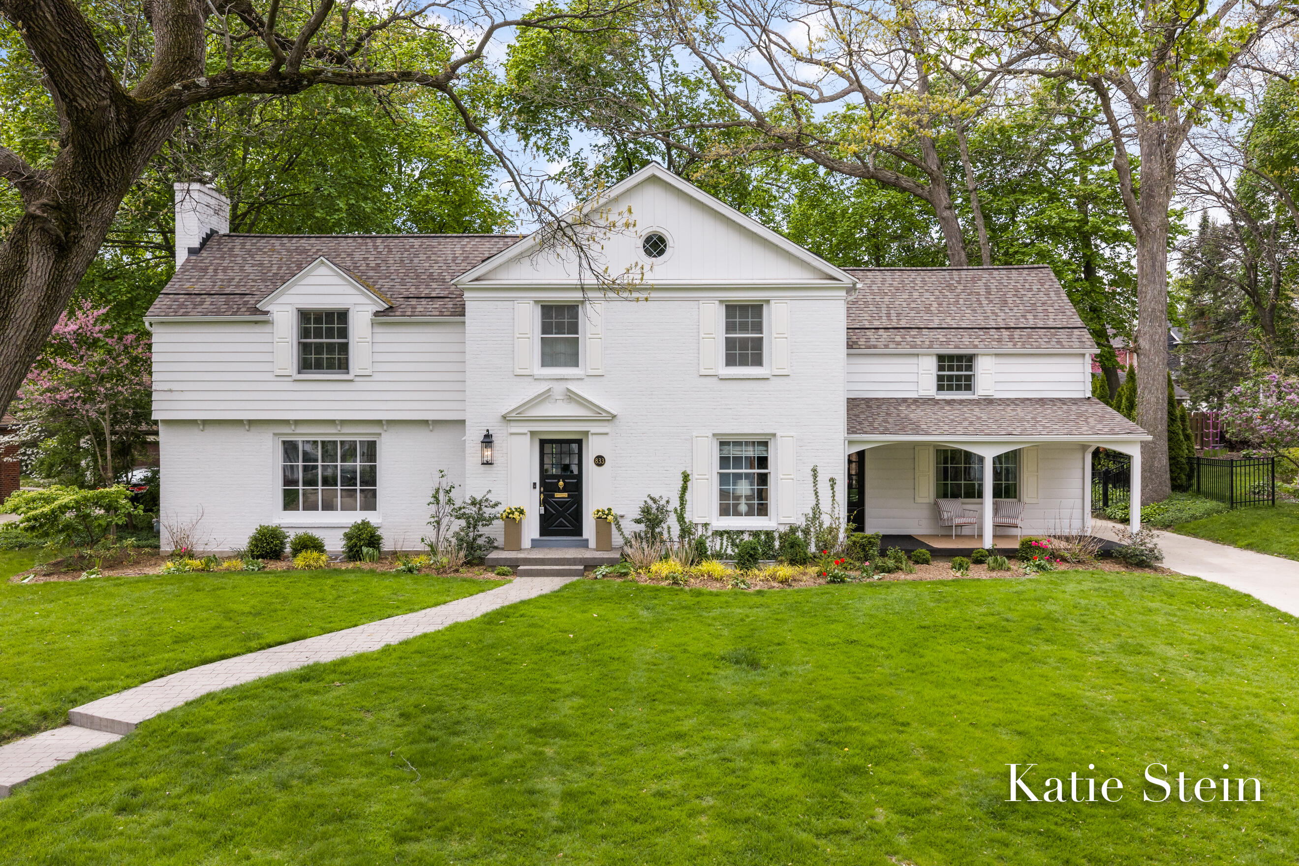 833 Gladstone Drive SE East Grand Rapids MI 49506