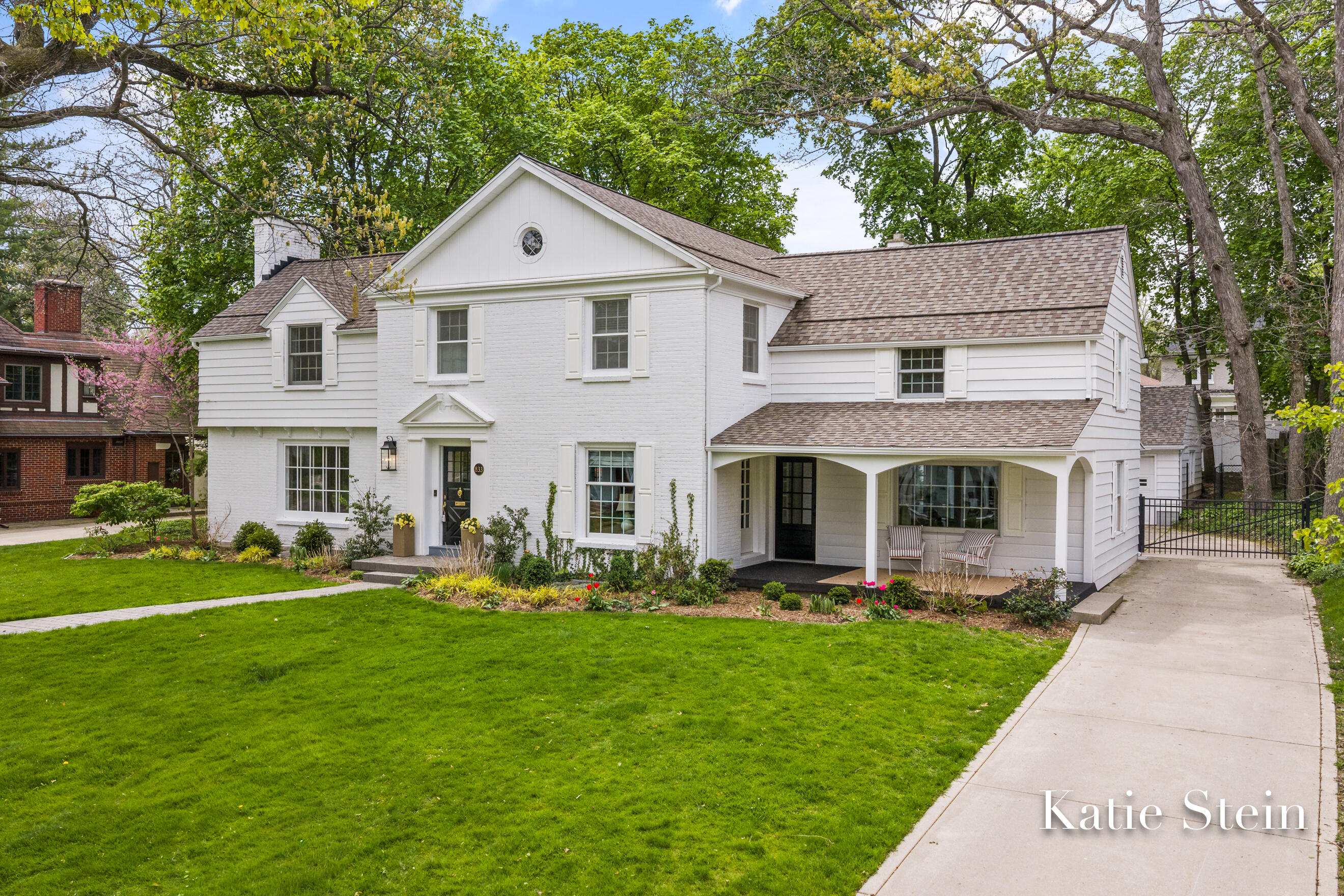 833 Gladstone Drive SE East Grand Rapids MI 49506