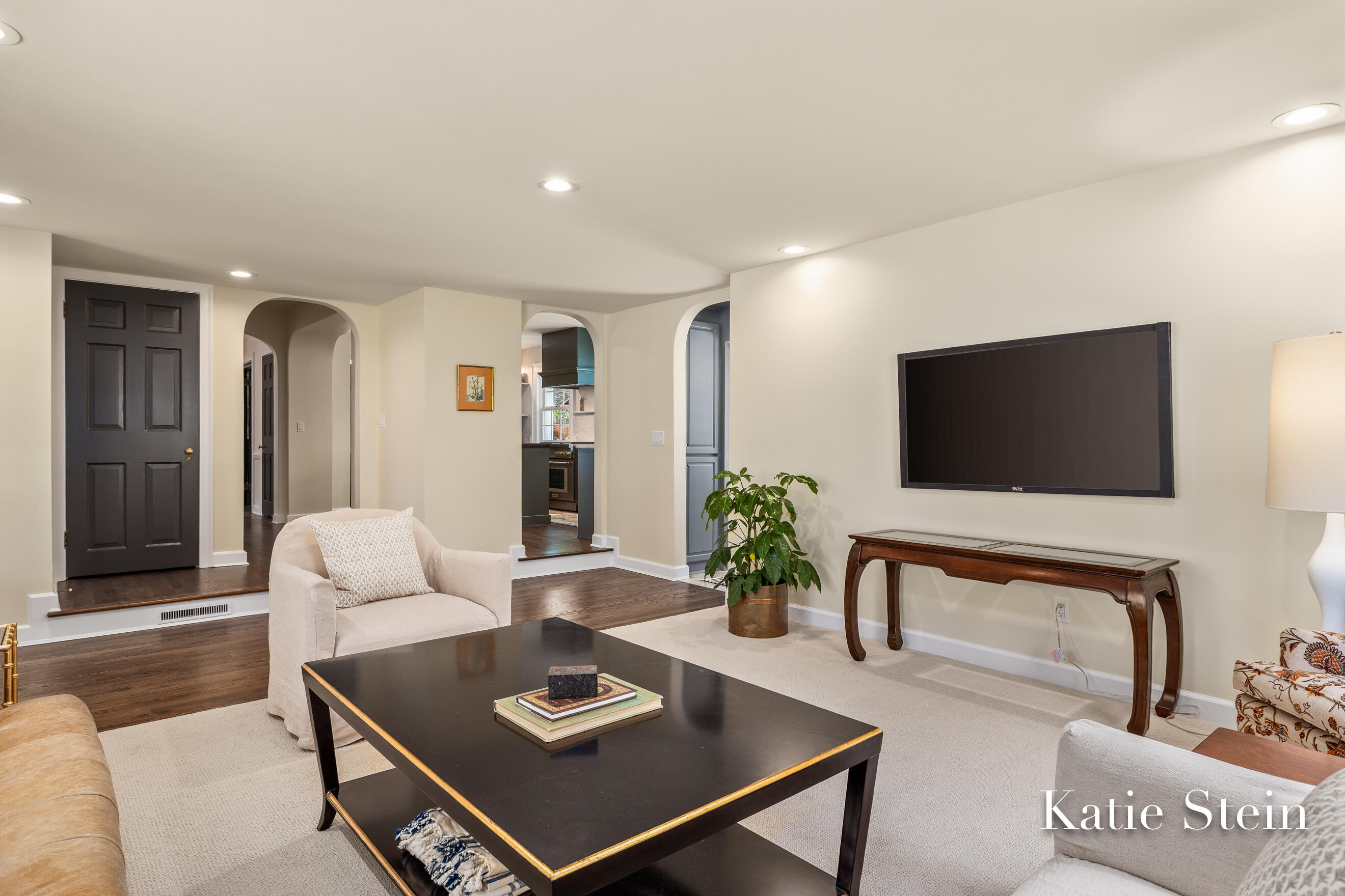 833 Gladstone Drive SE East Grand Rapids MI 49506