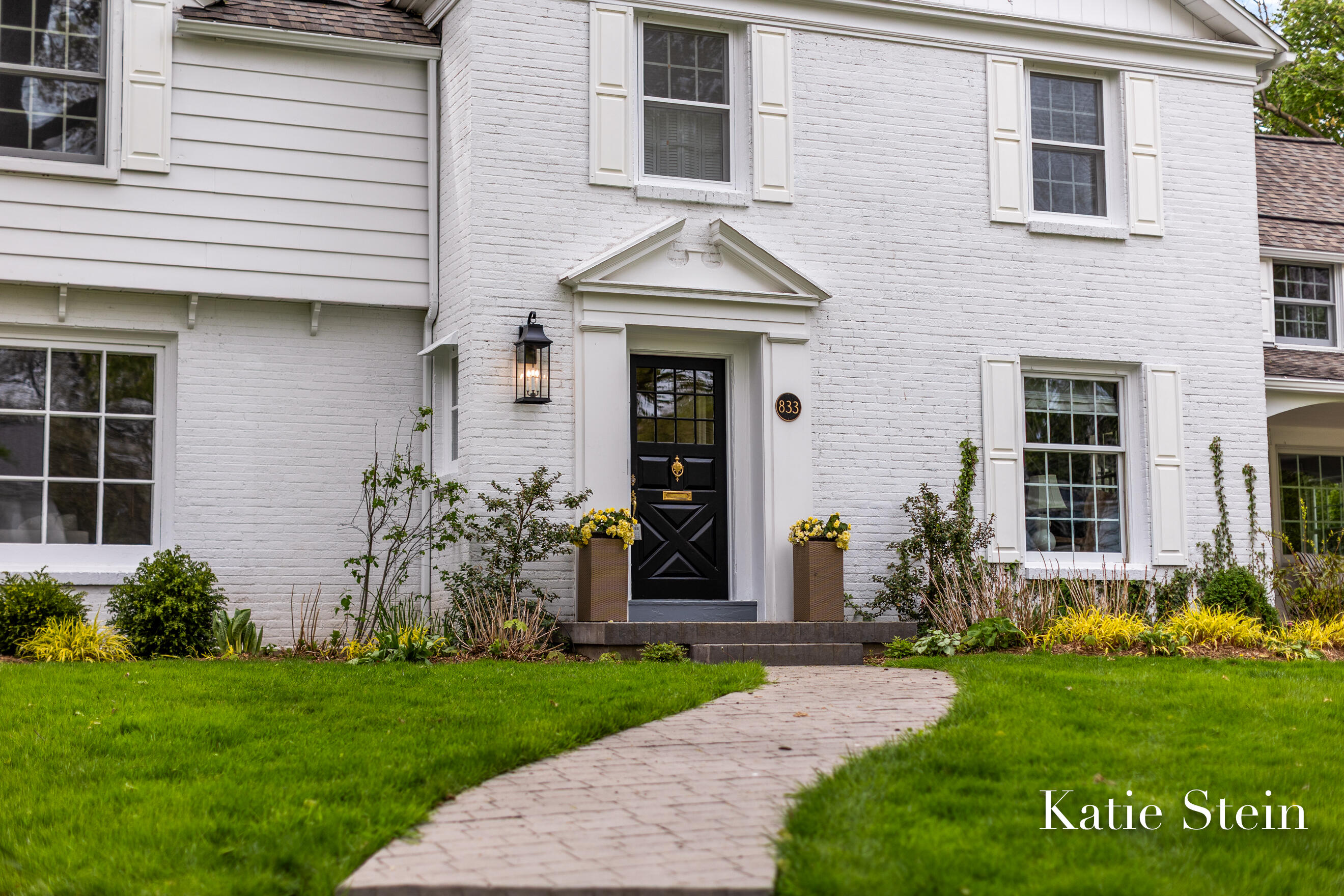 833 Gladstone Drive SE East Grand Rapids MI 49506