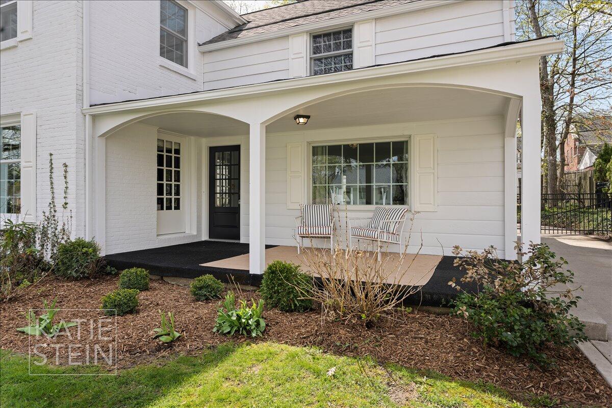 833 Gladstone Drive SE East Grand Rapids MI 49506