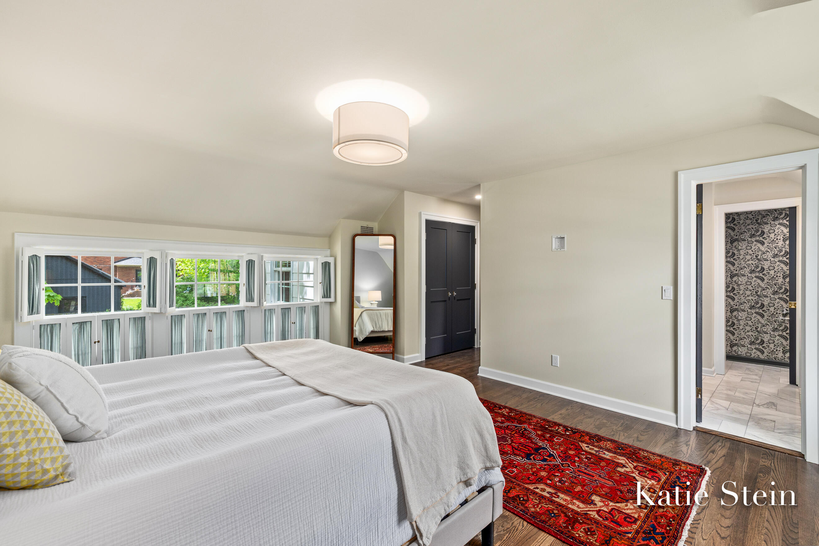 833 Gladstone Drive SE East Grand Rapids MI 49506