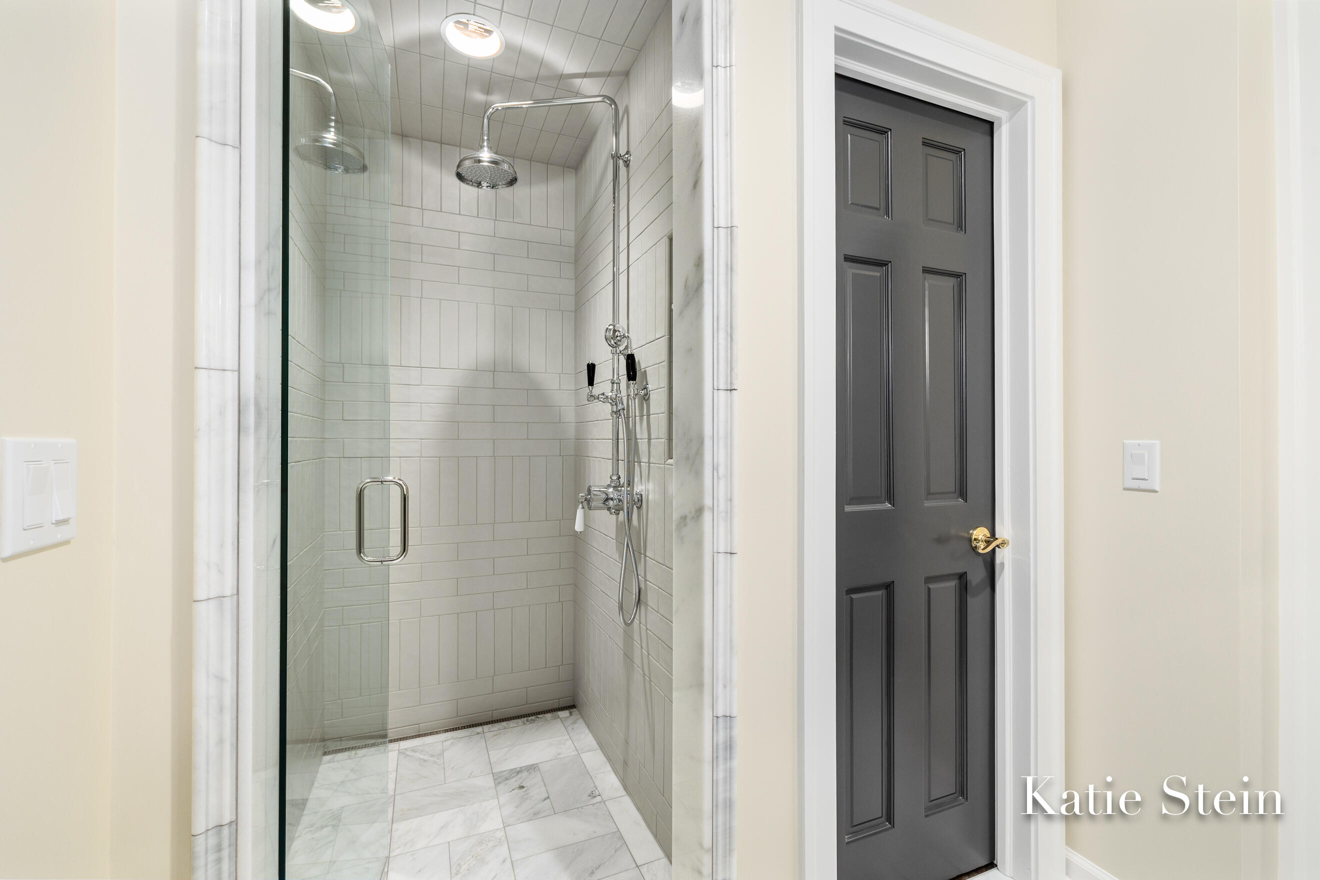 833 Gladstone Drive SE East Grand Rapids MI 49506